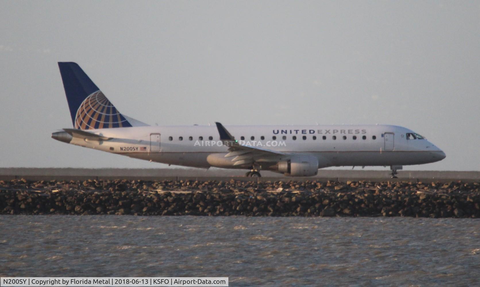 N200SY, 2016 Embraer 175LR (ERJ-170-200LR) C/N 17000623, SKW/UE E175 zx