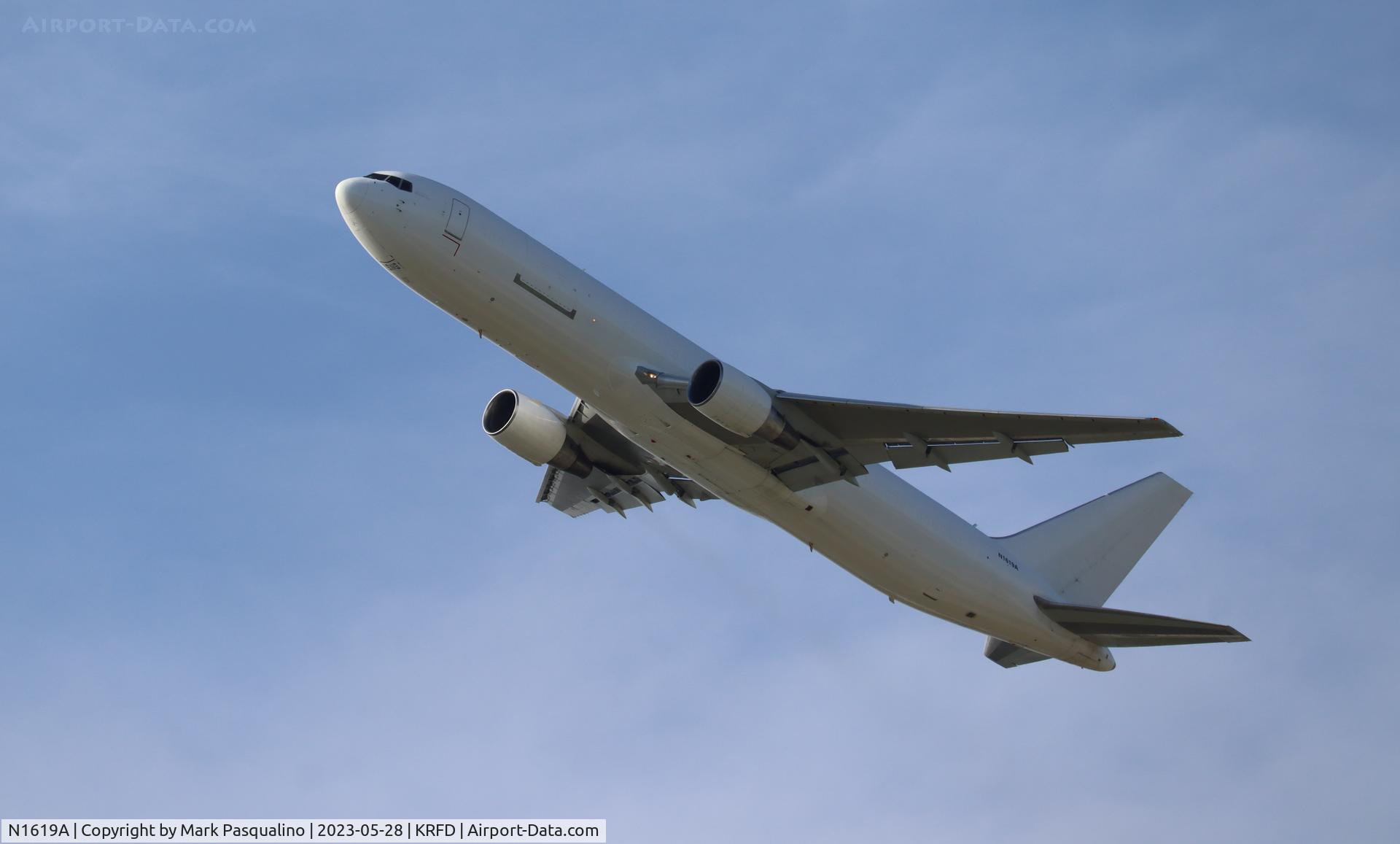 N1619A, 1993 Boeing 767-3Y0/ER C/N 26208, Boeing 767-3Y0/ER