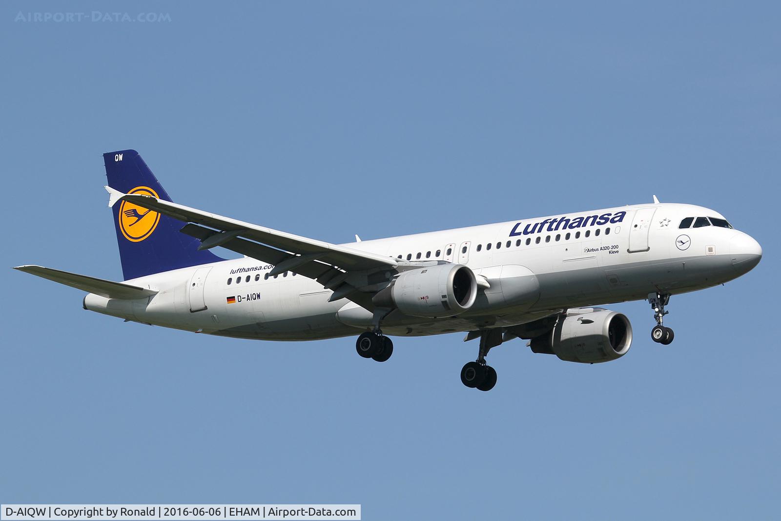 D-AIQW, 2000 Airbus A320-211 C/N 1367, at spl