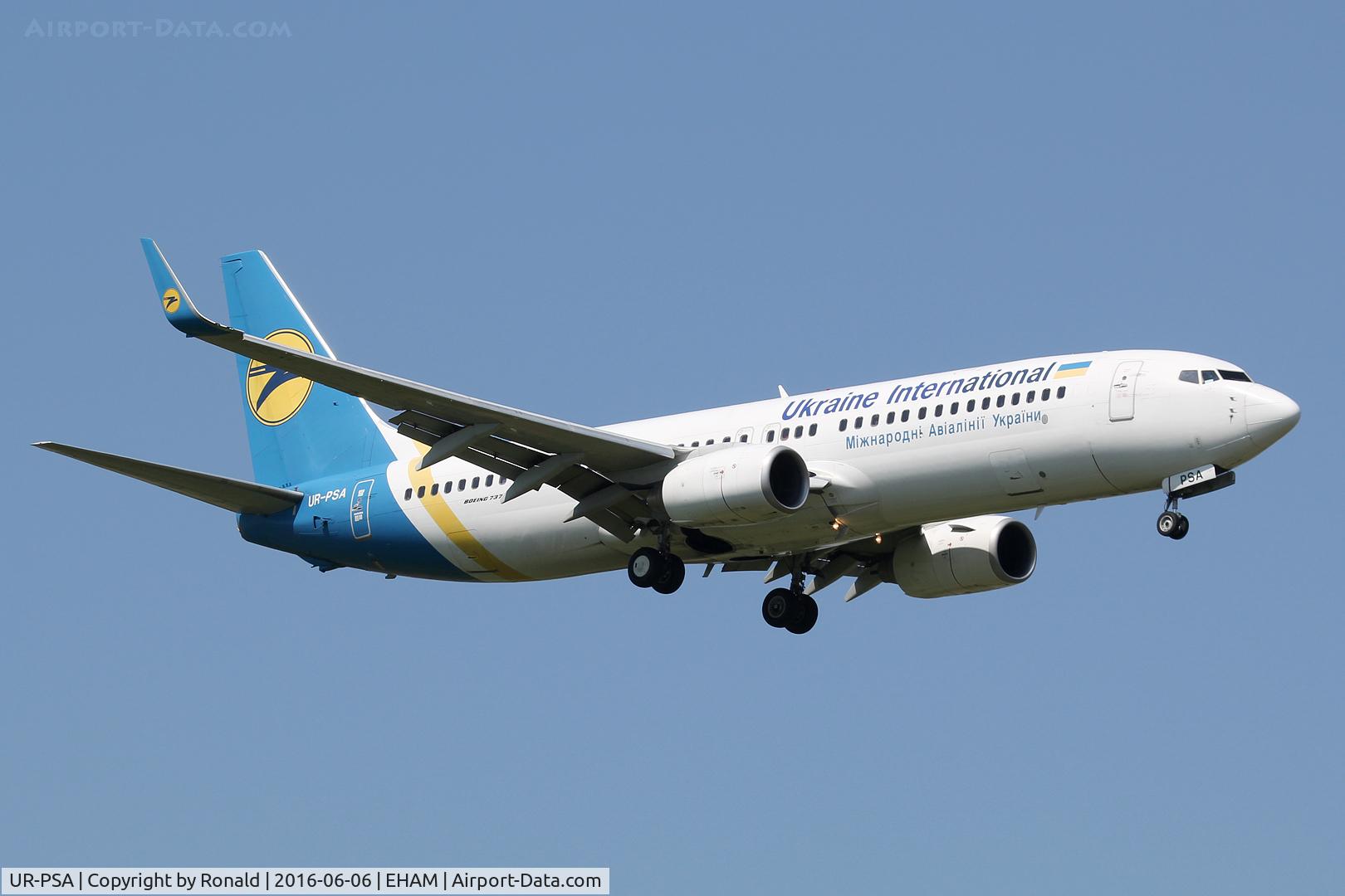 UR-PSA, 2009 Boeing 737-8HX C/N 29658, at spl