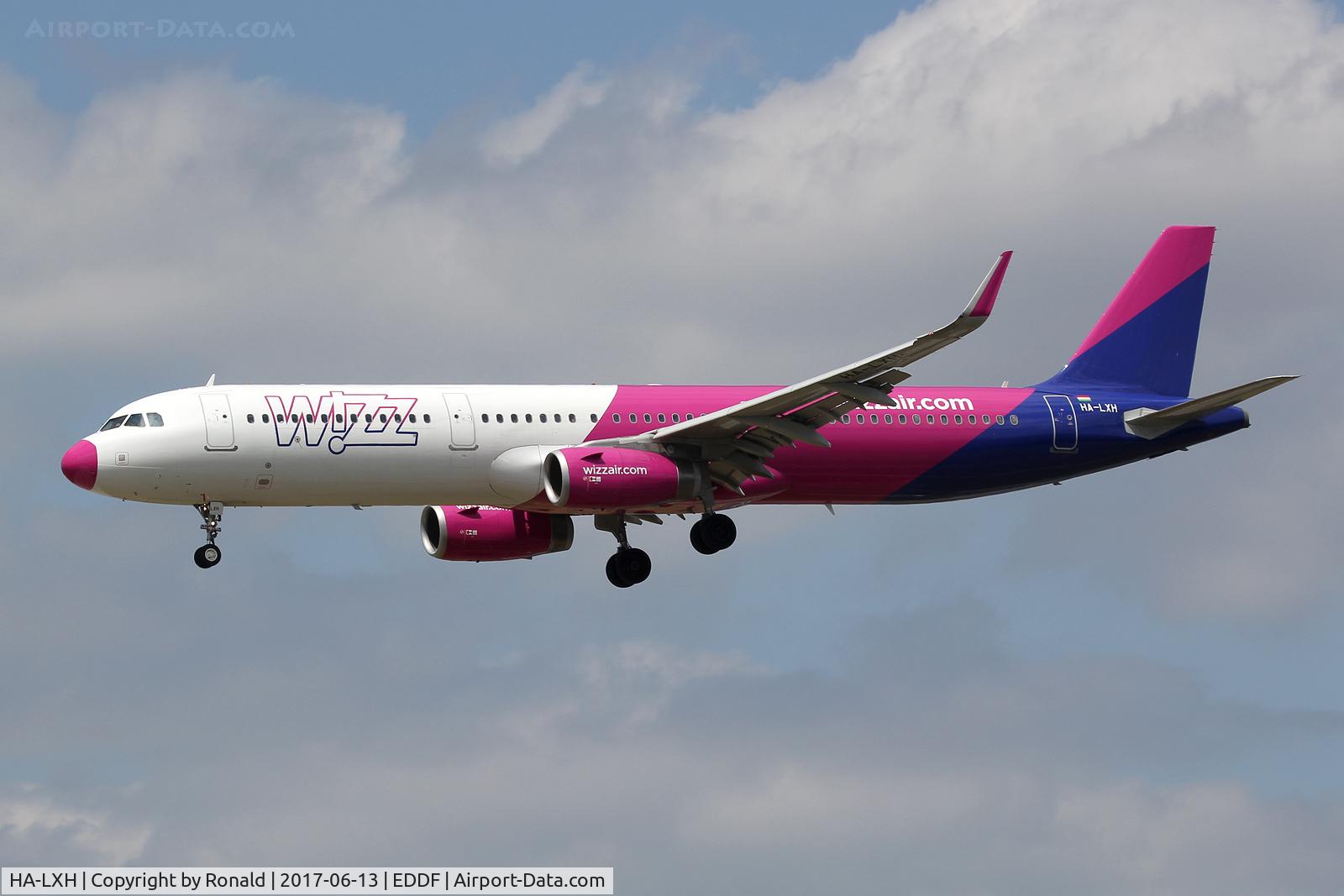 HA-LXH, 2016 Airbus A321-231 C/N 7217, at fra