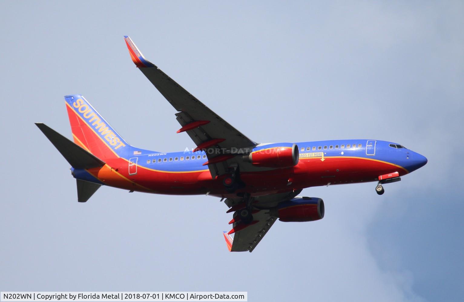 N202WN, 2005 Boeing 737-7H4 C/N 33999, SWA 737 canyon zx