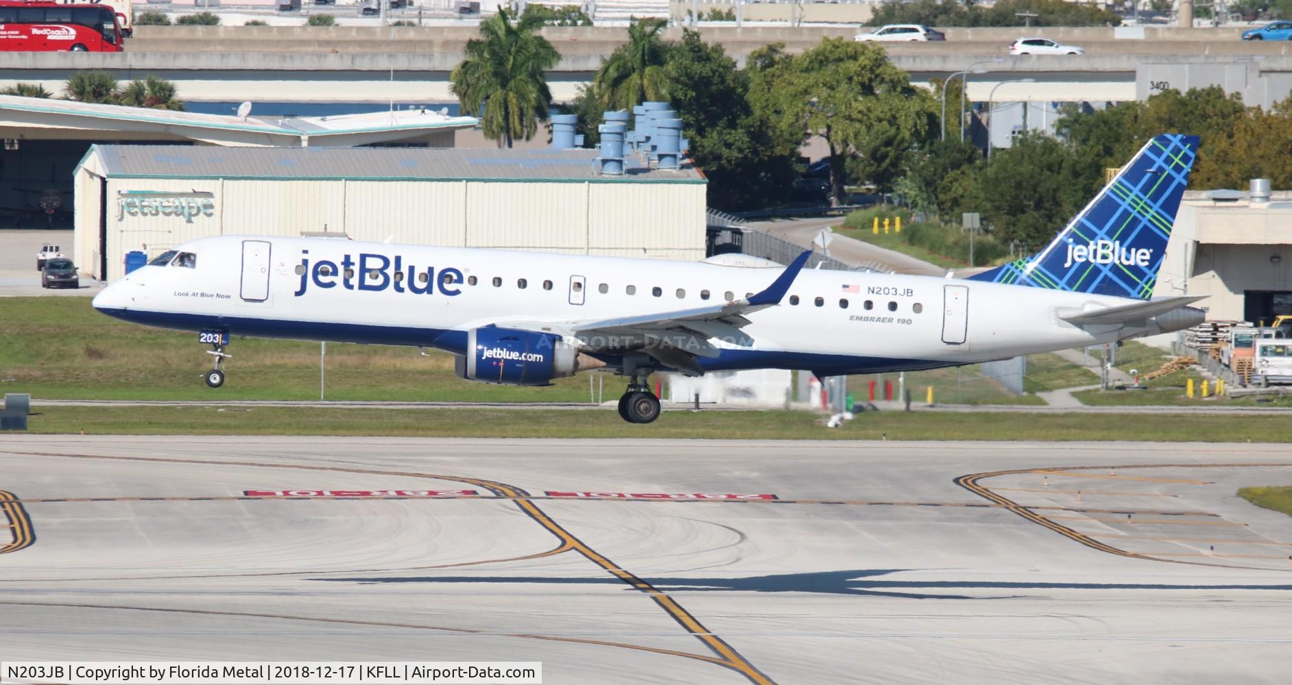 N203JB, 2006 Embraer 190AR (ERJ-190-100IGW) C/N 19000023, JBU E190 zx