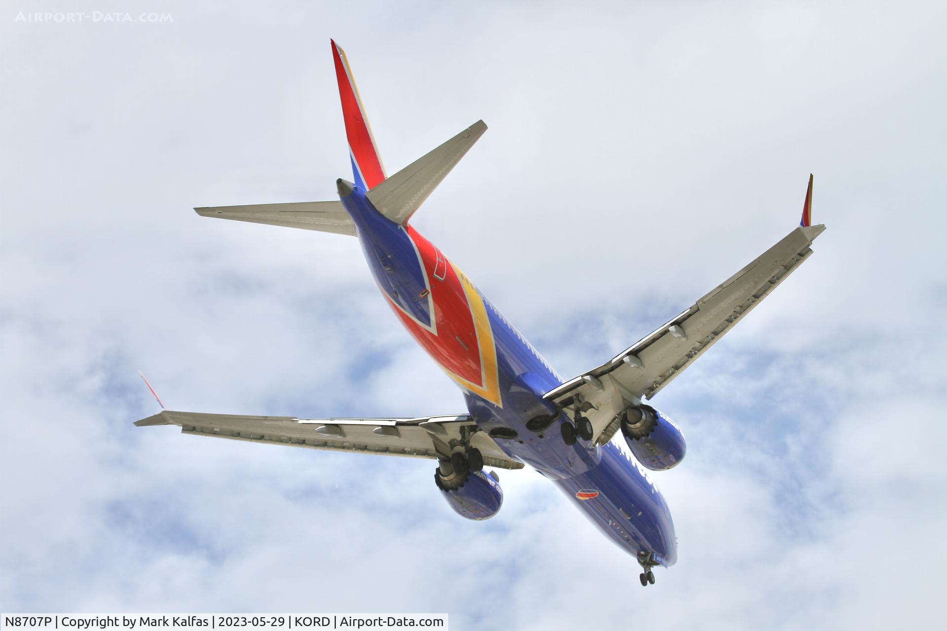 N8707P, Boeing 737-8 C/N 36929, SouthWest B38M N8707P, WN2980 PHX-ORD short final 10C ORD