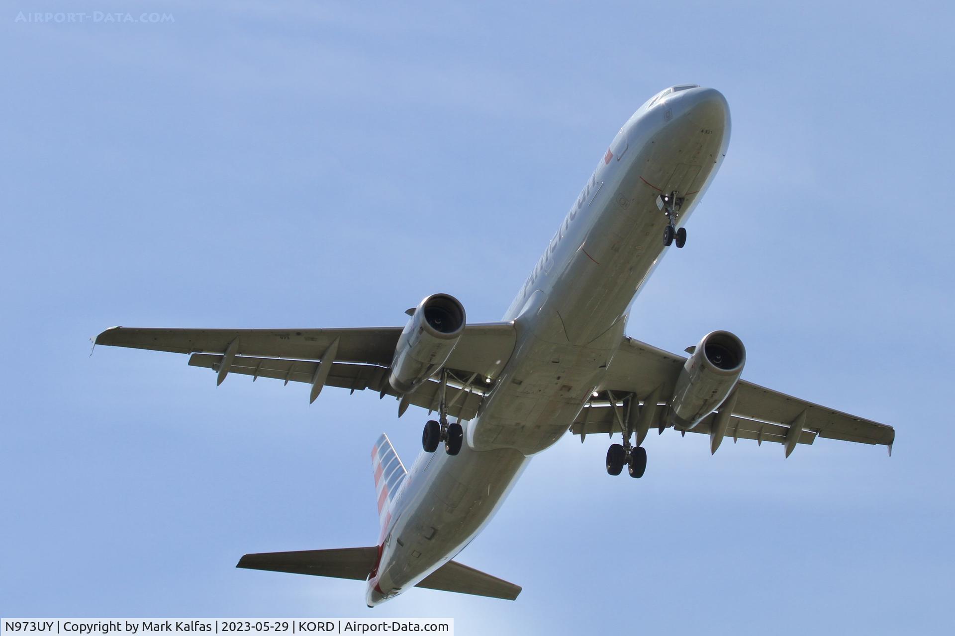 N973UY, 2011 Airbus A321-231 C/N 4893, American Airlines A321 N973UY AA2249 PHX-ORD, 10C approach KORD