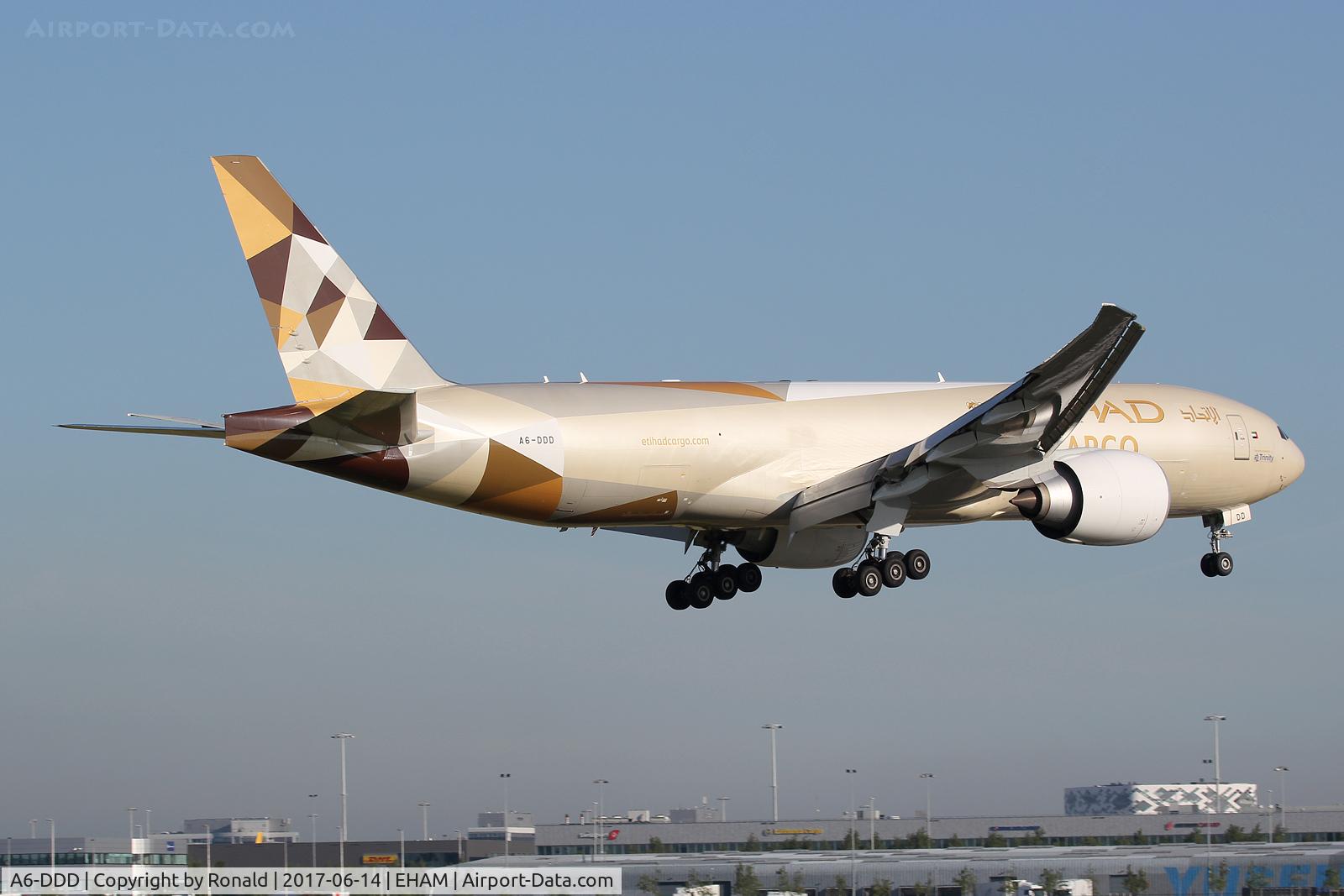 A6-DDD, 2016 Boeing 777-FFX C/N 62744, at spl