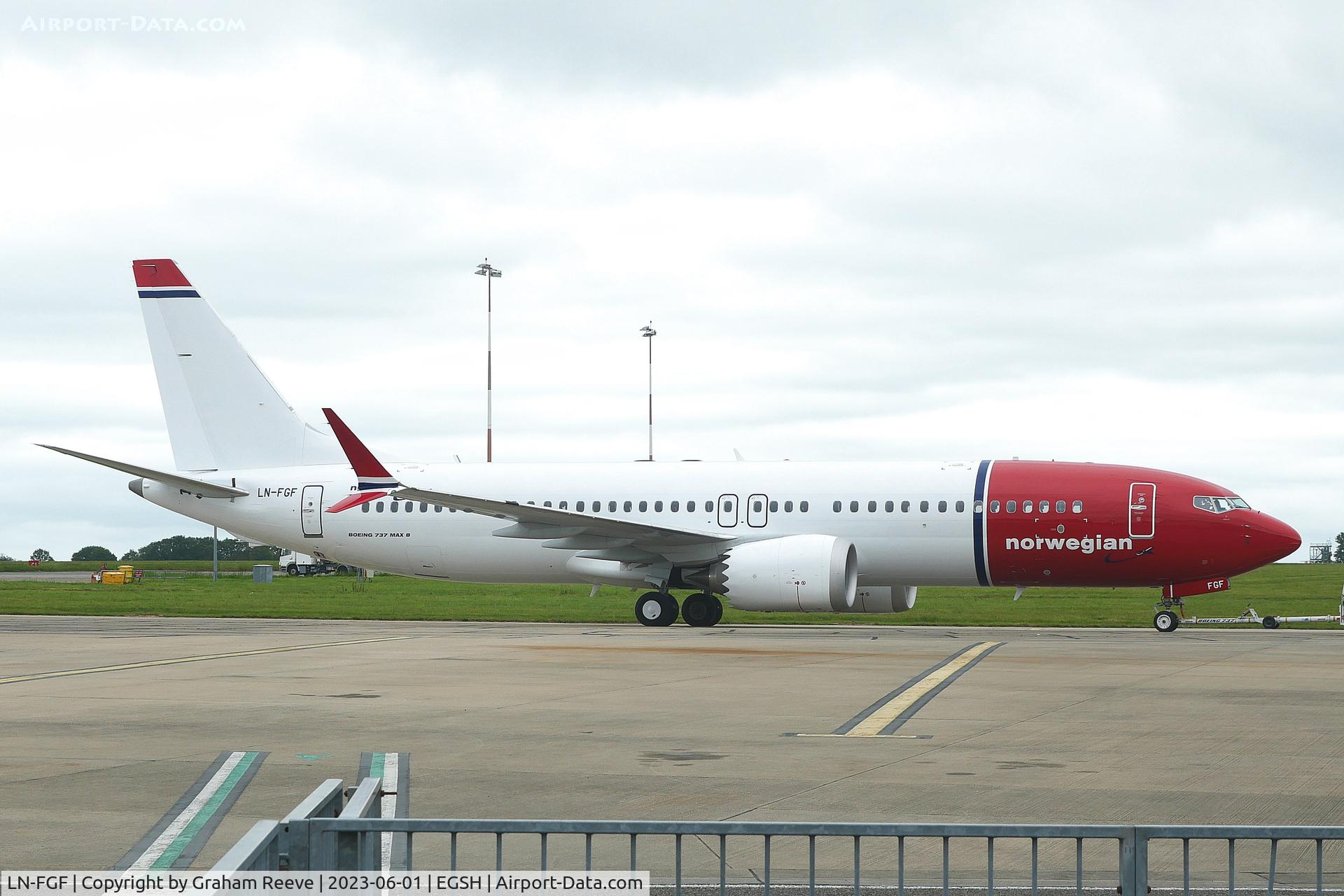 LN-FGF, 2022 Boeing 737-8 MAX C/N 43324, Under tow at Norwich.