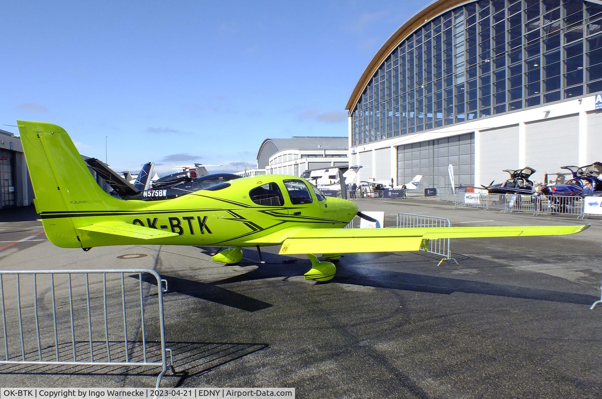 OK-BTK, Cirrus SR20 C/N 8811, Cirrus SR20 at the AERO 2023, Friedrichshafen