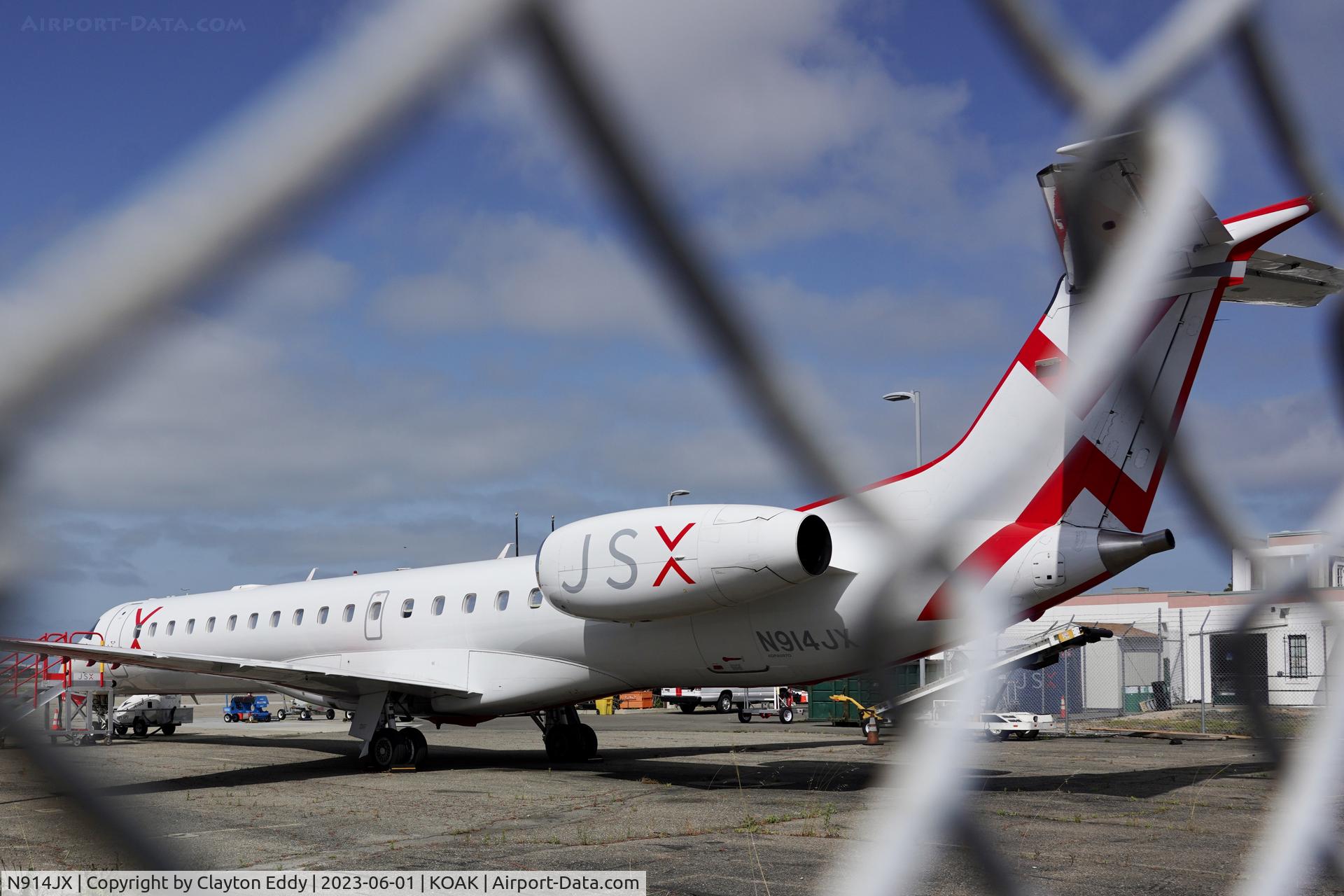 N914JX, 2002 Embraer ERJ-145LR (EMB-145LR) C/N 145595, Northfield Oakland Airport 2023.