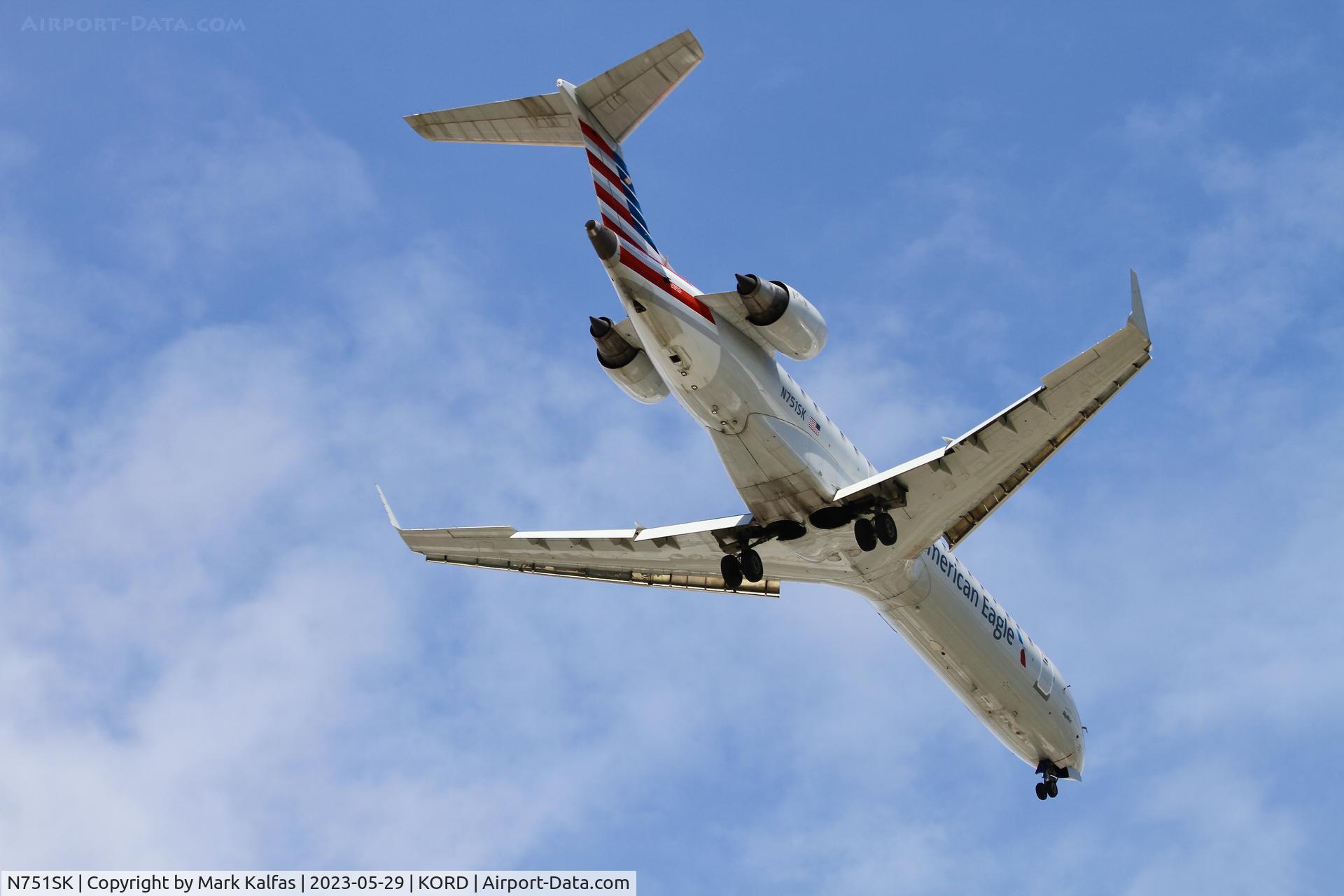 N751SK, 2005 Bombardier CRJ-701ER (CL-600-2C10) Regional Jet C/N 10208, SkyWest/AmericanEagle CRJ7 N751SK SKW3010 OKC-ORD, 10C approach KORD