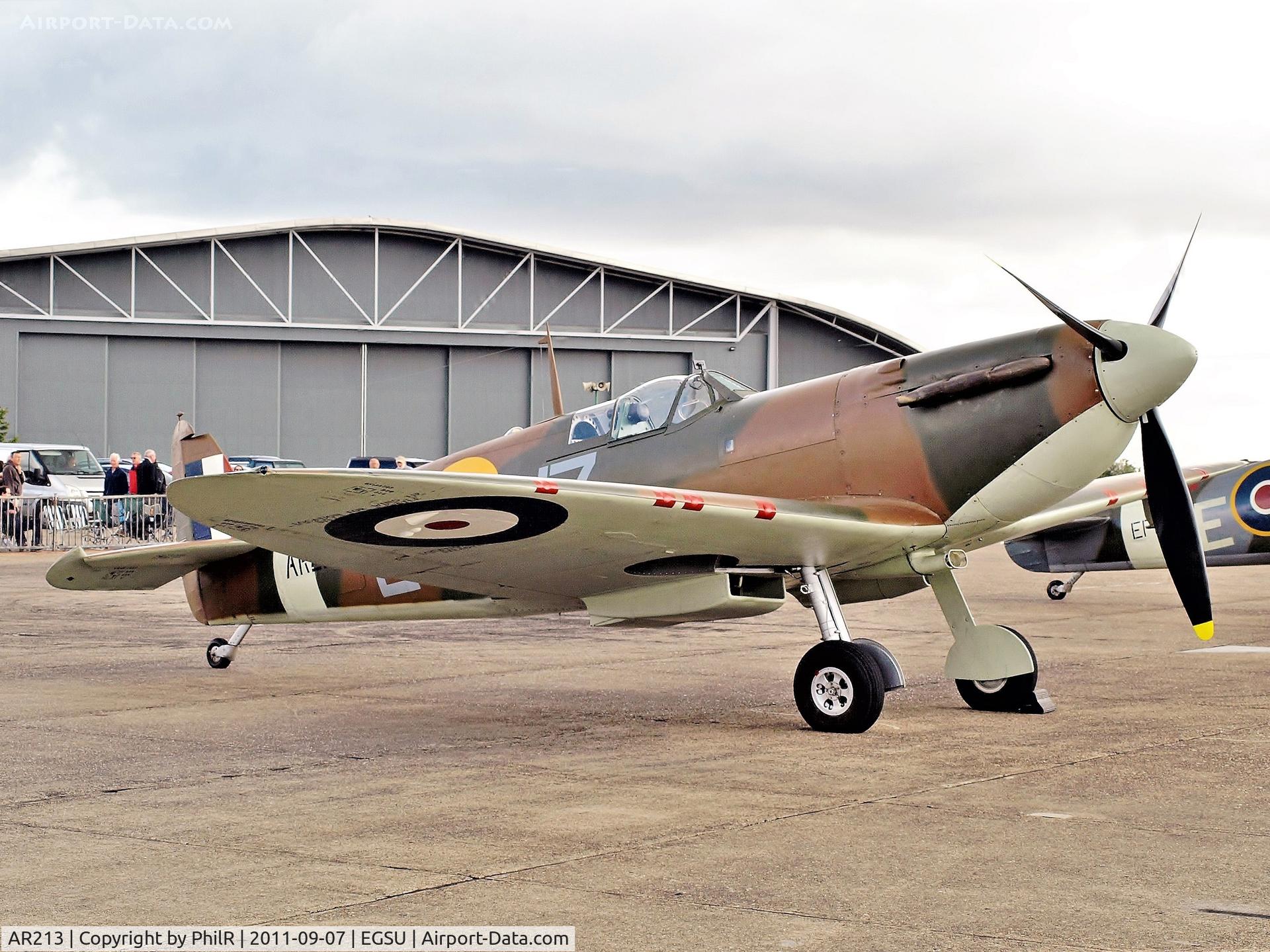 AR213, 1941 Supermarine 300 Spitfire Mk1A C/N WASP/20/2, AR213 (G-AIST) 1941 VS Spitfire IA RAF Flying Legends Duxford