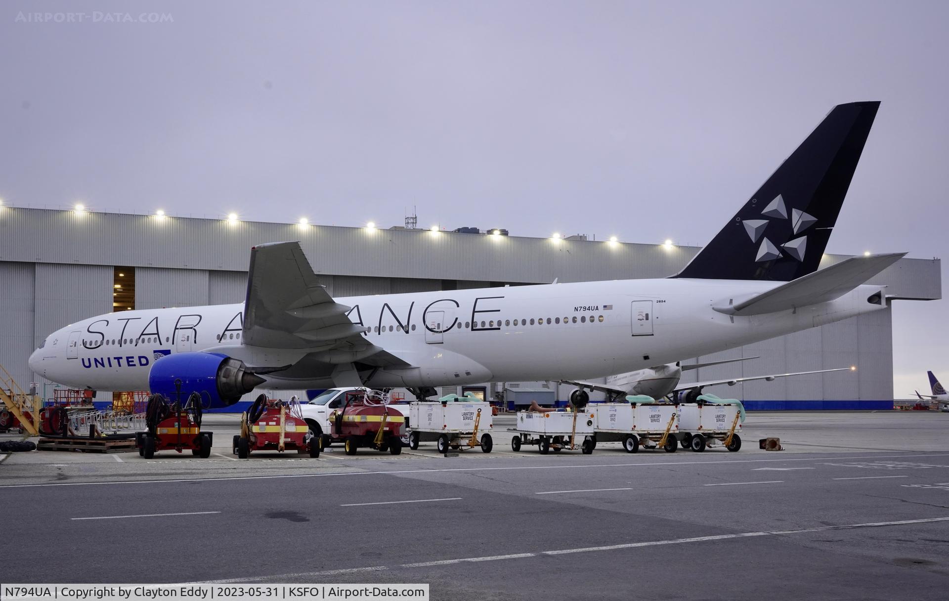 N794UA, 1997 Boeing 777-222 C/N 26953, SFO 2023.