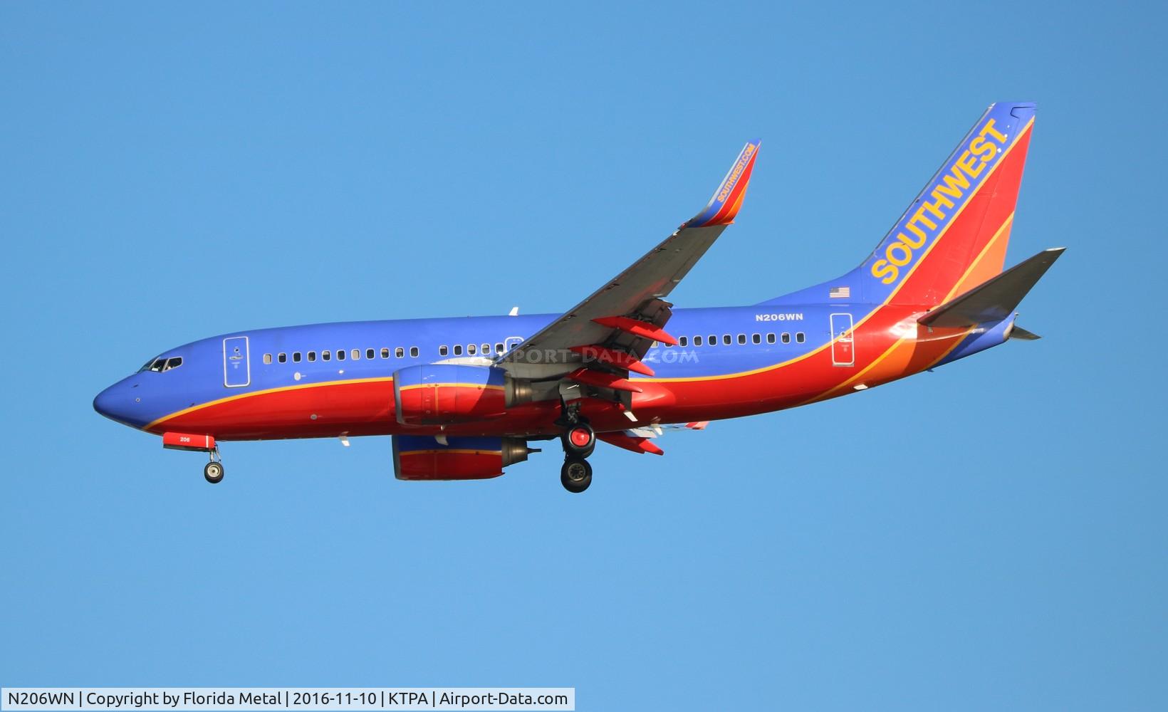 N206WN, 2005 Boeing 737-7H4 C/N 34011, SWA 737 canyon zx