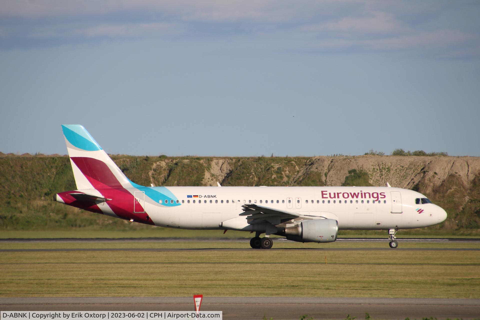 D-ABNK, 2002 Airbus A320-214 C/N 1769, D-ABNK about to take off rw 04R