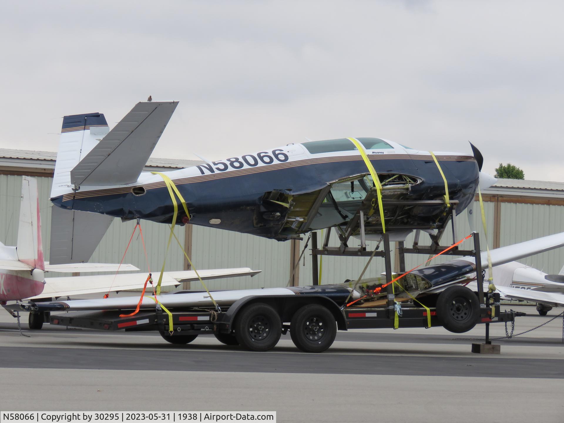 N58066, 1985 Mooney M20J 201 C/N 24-1541, On a trailer