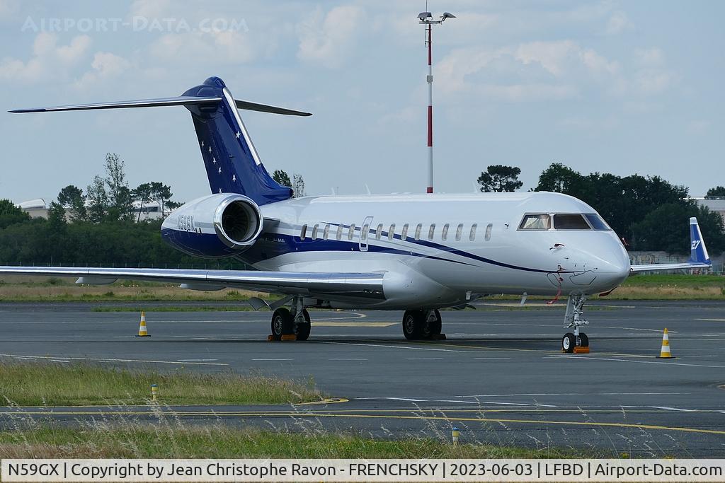 N59GX, 2000 Bombardier BD-700-1A10 Global Express C/N 9059, Statutory Trust (Gerard Lopez) président des Girondins de Bordeaux (football team)