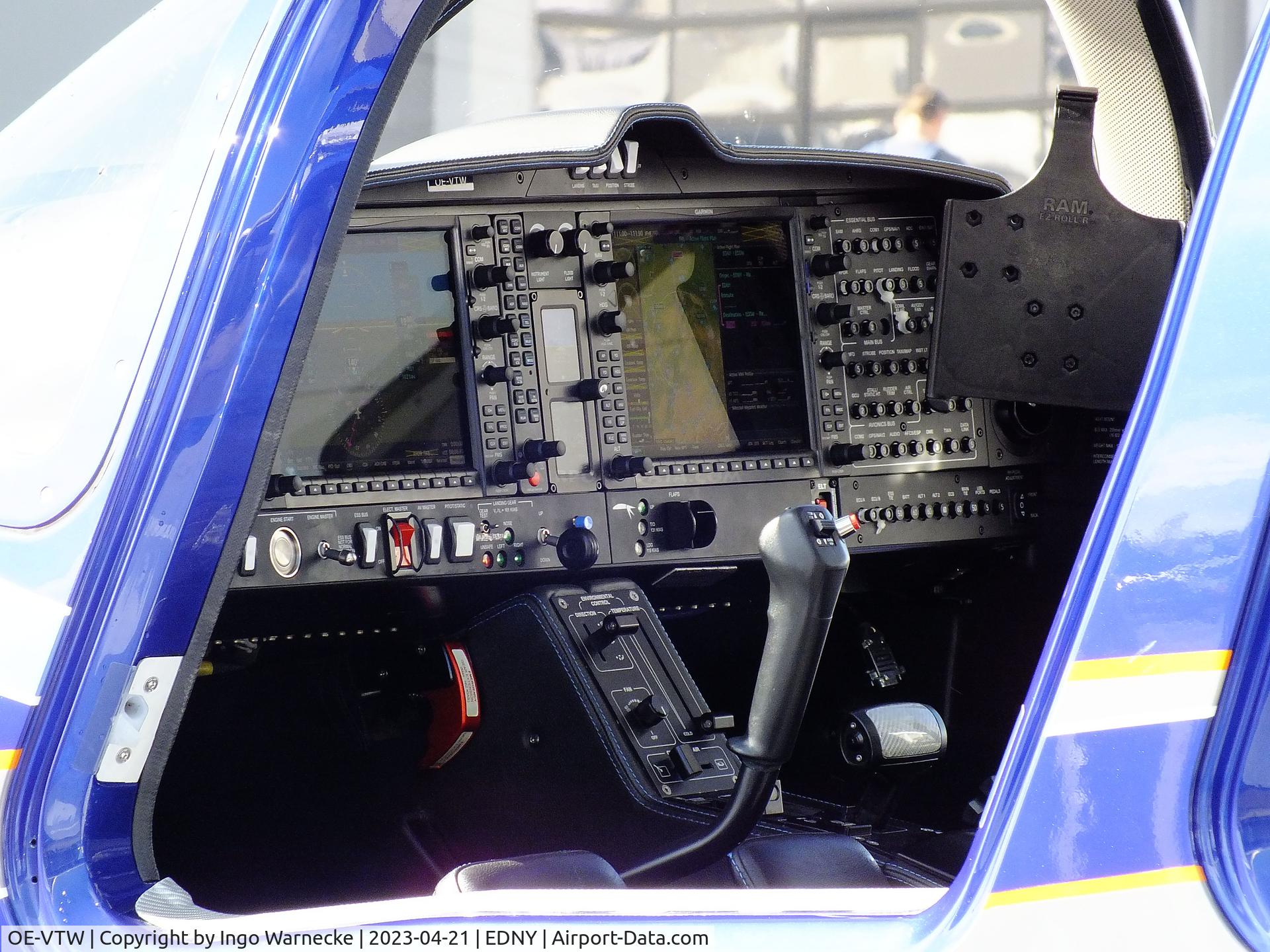 OE-VTW, 2020 Diamond DA-50RG C/N 50.004, Diamond DA-50RG CD-300 at the AERO 2023, Friedrichshafen #c