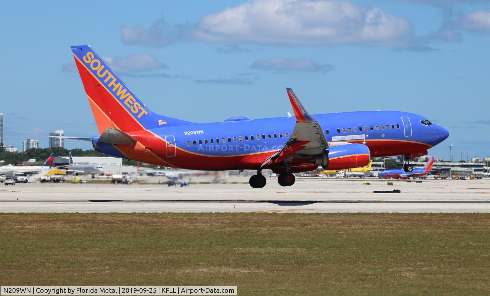 N209WN, 2005 Boeing 737-7H4 C/N 32484, SWA 737 canyon zx