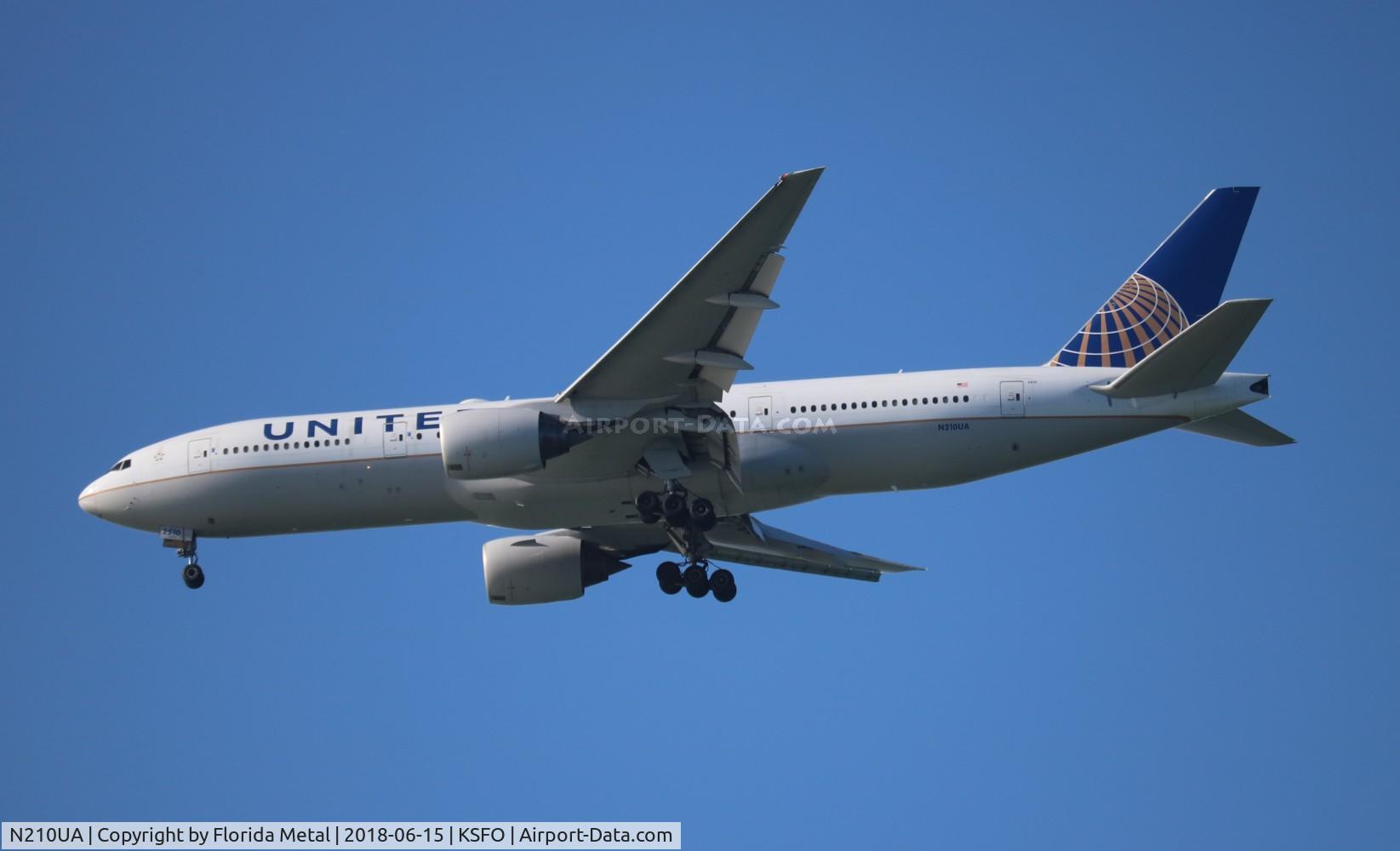 N210UA, 2000 Boeing 777-222 C/N 30216, UAL 772 zx