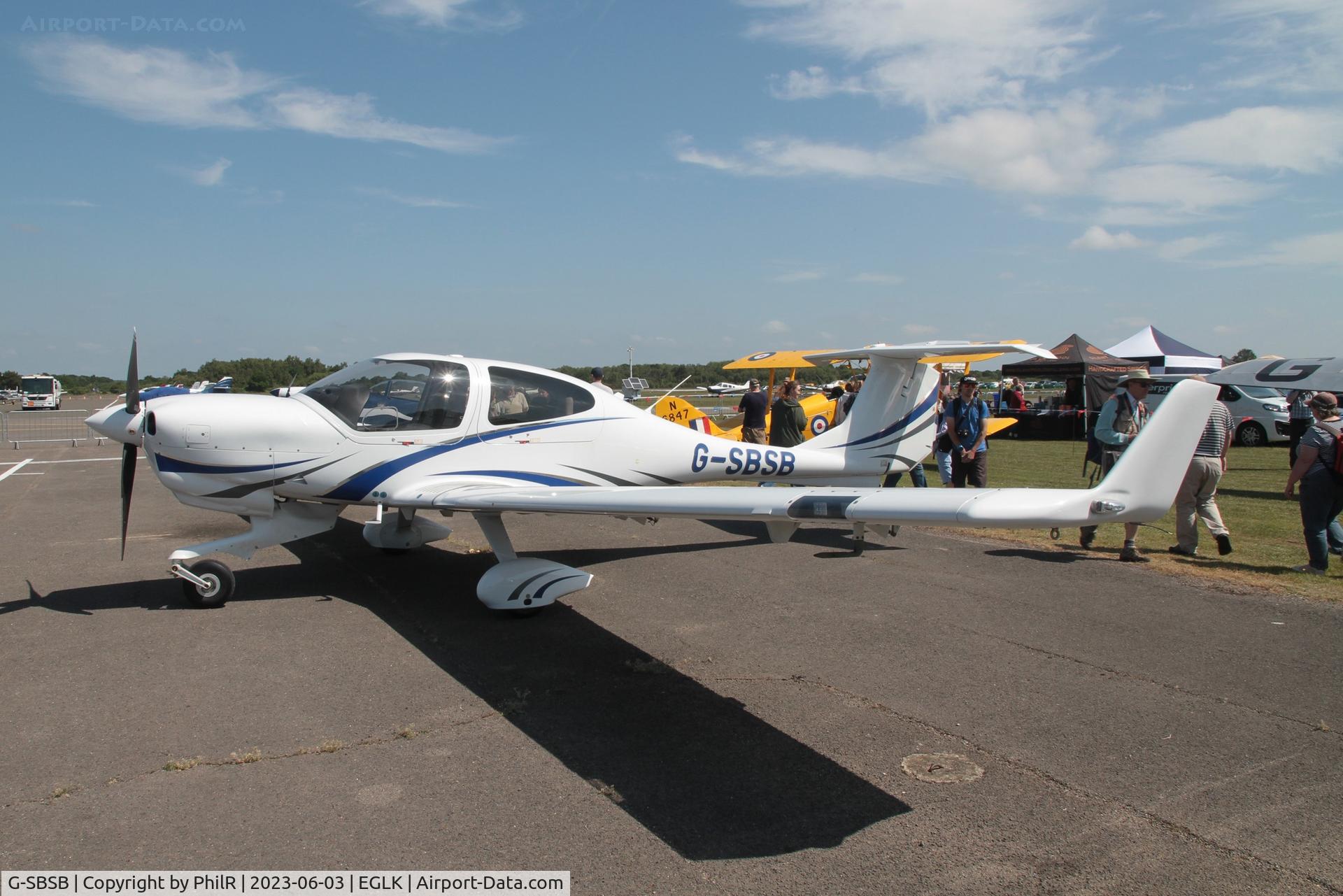 G-SBSB, 2016 Diamond DA-40NG Diamond Star C/N 40.N319, G-SBSB 2016 Diamond Aircraft DA 40 NG Diamond Star Blackbushe