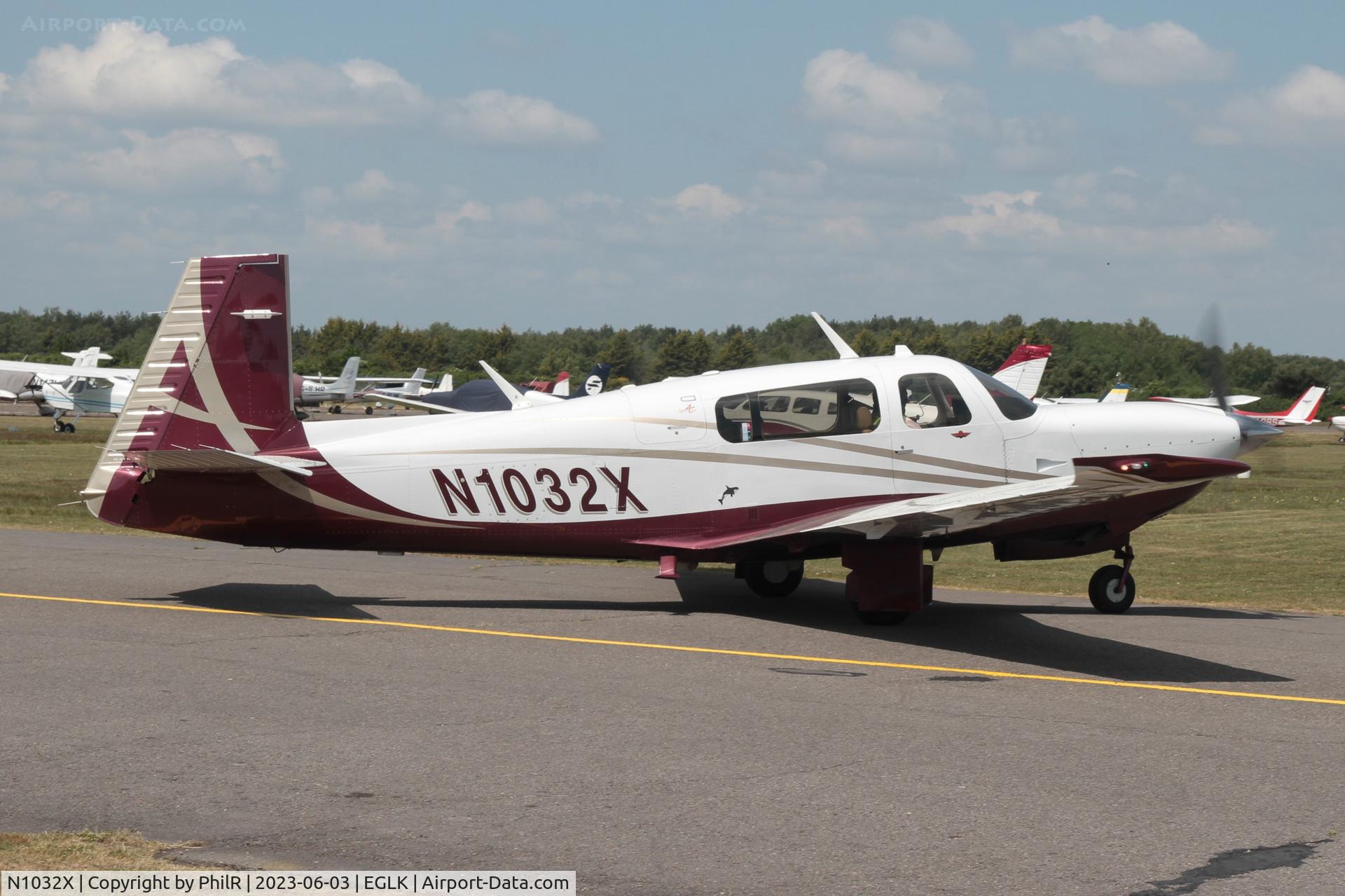 N1032X, 2007 Mooney M20TN Acclaim C/N 31-0074, N1032X 2007 Mooney Aircraft Co Mooney M20TN Blackbushe