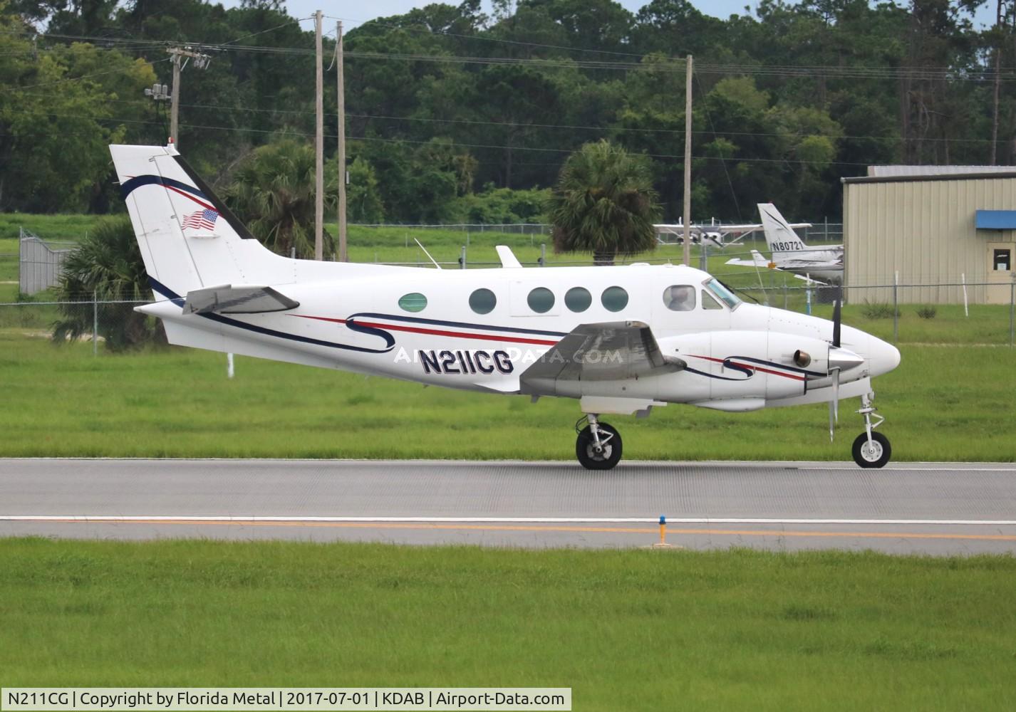 N211CG, 1974 Beech E90 King Air C/N LW-101, King Air E90 zx