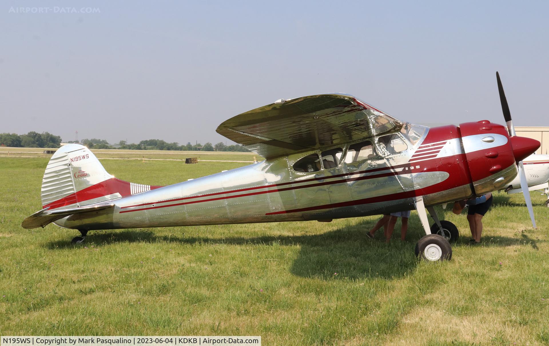 N195WS, 1952 Cessna 195B Businessliner C/N 7908, Cessna 195B