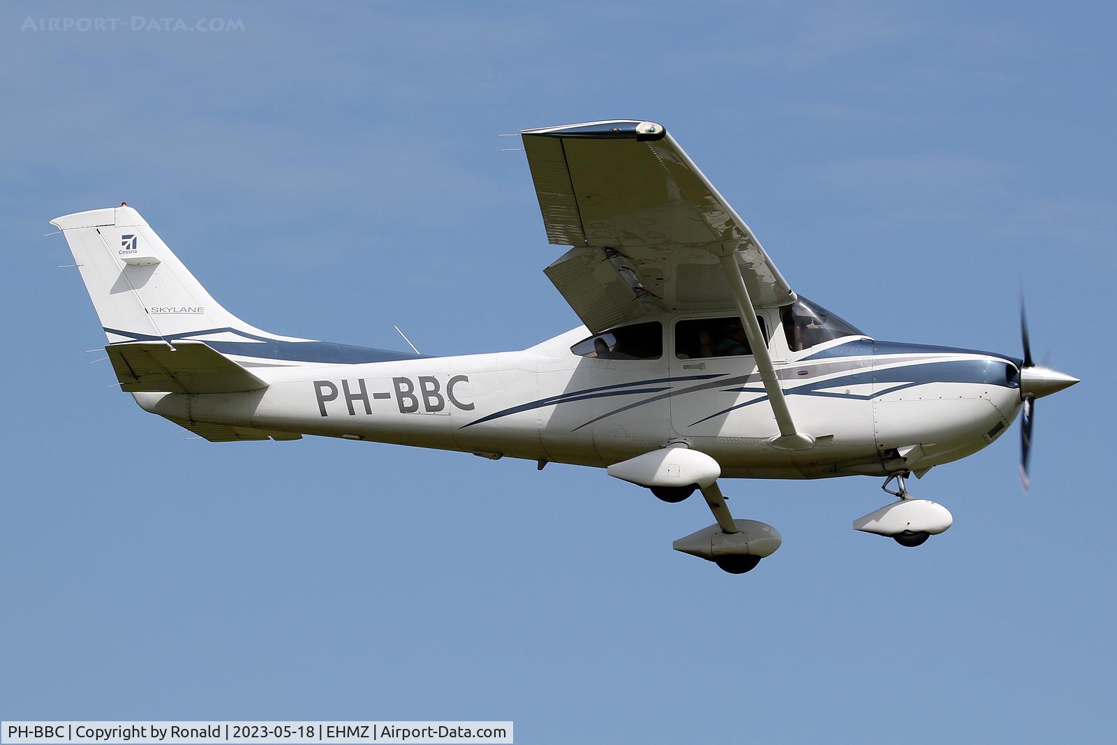 PH-BBC, 2007 Cessna 182T Skylane C/N 18281983, at ehmz