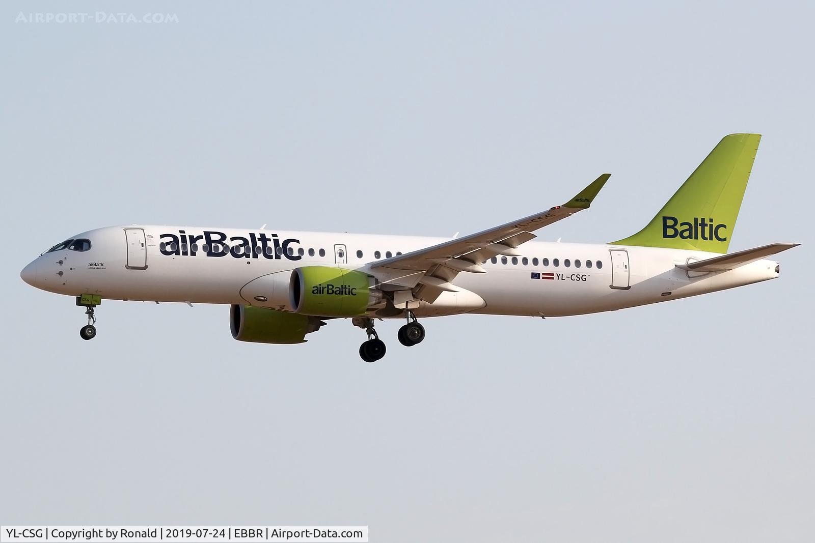 YL-CSG, 2017 Bombardier CSeries CS300 (BD-500-1A11) C/N 55009, at bru