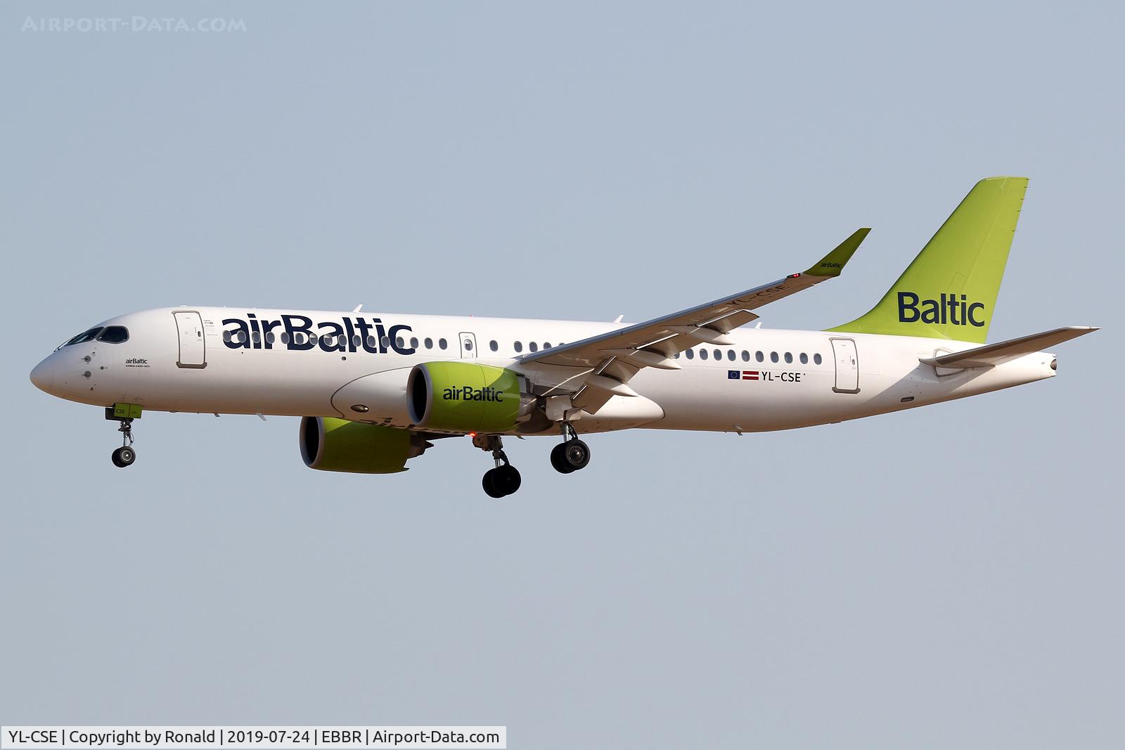 YL-CSE, 2017 Bombardier CSeries CS300 (BD-500-1A11) C/N 55007, at bru