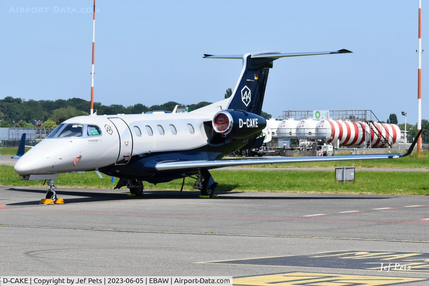 D-CAKE, 2017 Embraer EMB-505 Phenom 300 C/N 50500404, At Antwerp Airport.