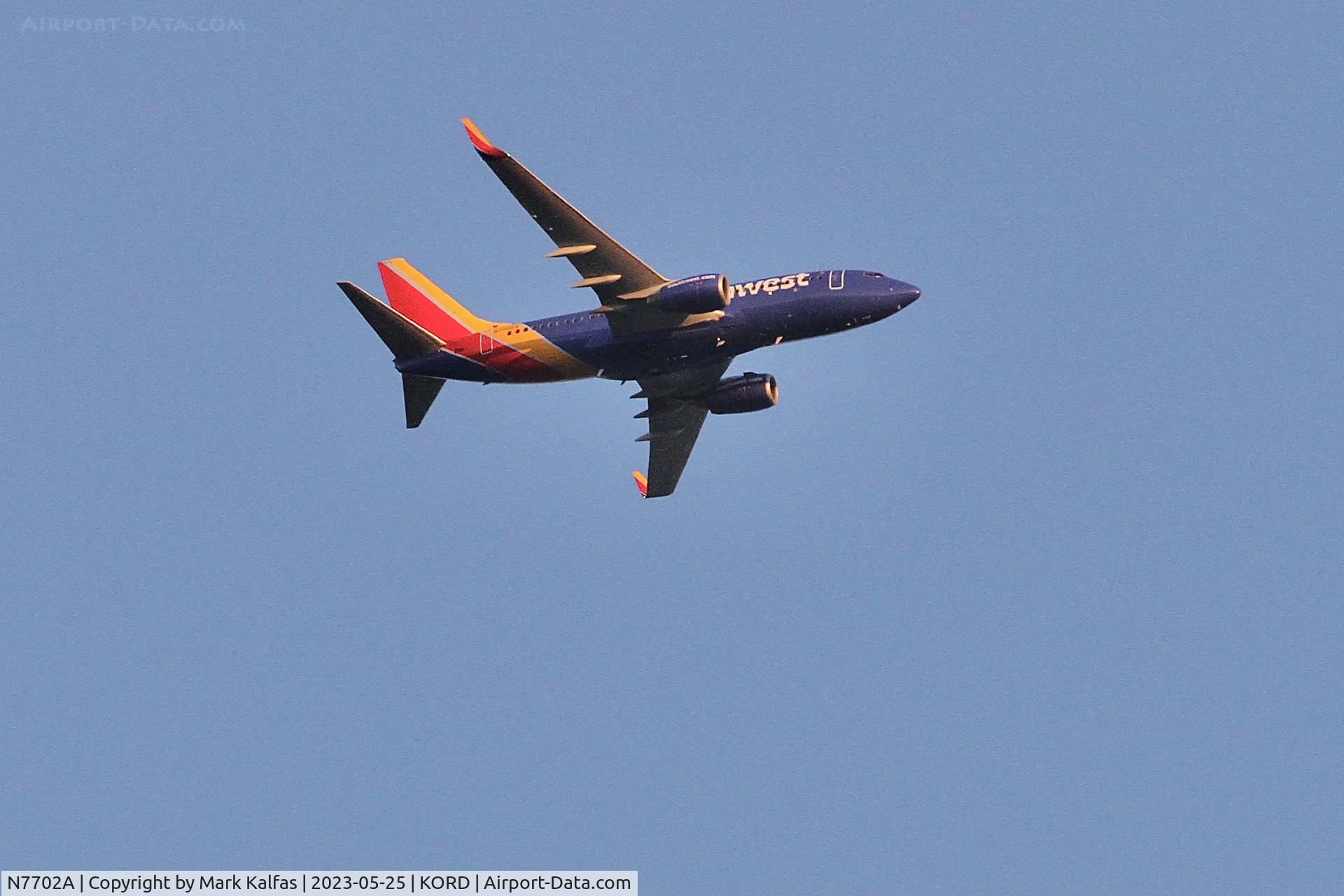 N7702A, 2004 Boeing 737-7BD C/N 33917, SouthWest Boeing 737-7BD, N7702A SWA595 BNA-ORD