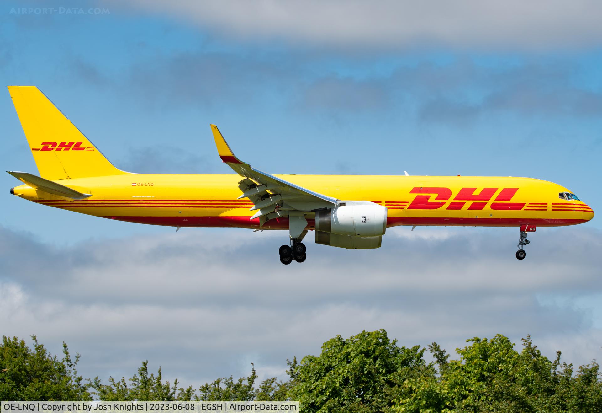 OE-LNQ, 2002 Boeing 757-223 C/N 31308, Arriving for Respray.