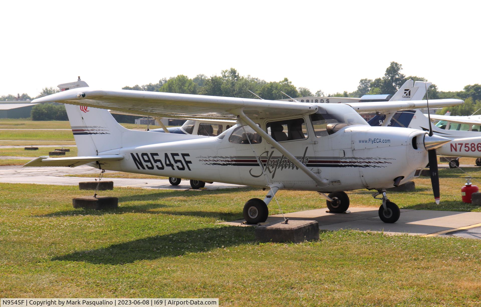 N9545F, 1998 Cessna 172R C/N 17280380, Cessna 172R