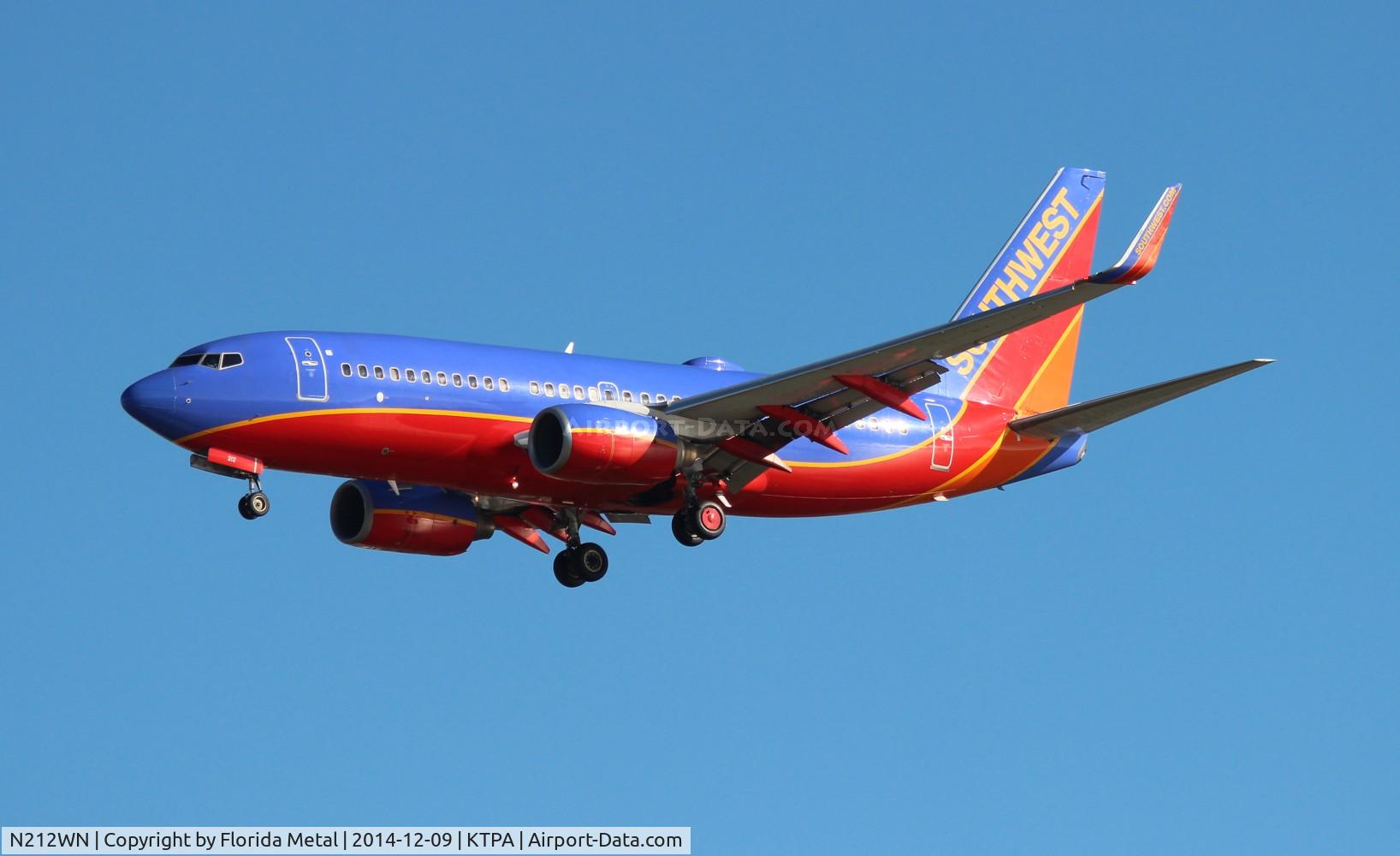 N212WN, 2005 Boeing 737-7H4 C/N 32485, SWA 737 canyon zx