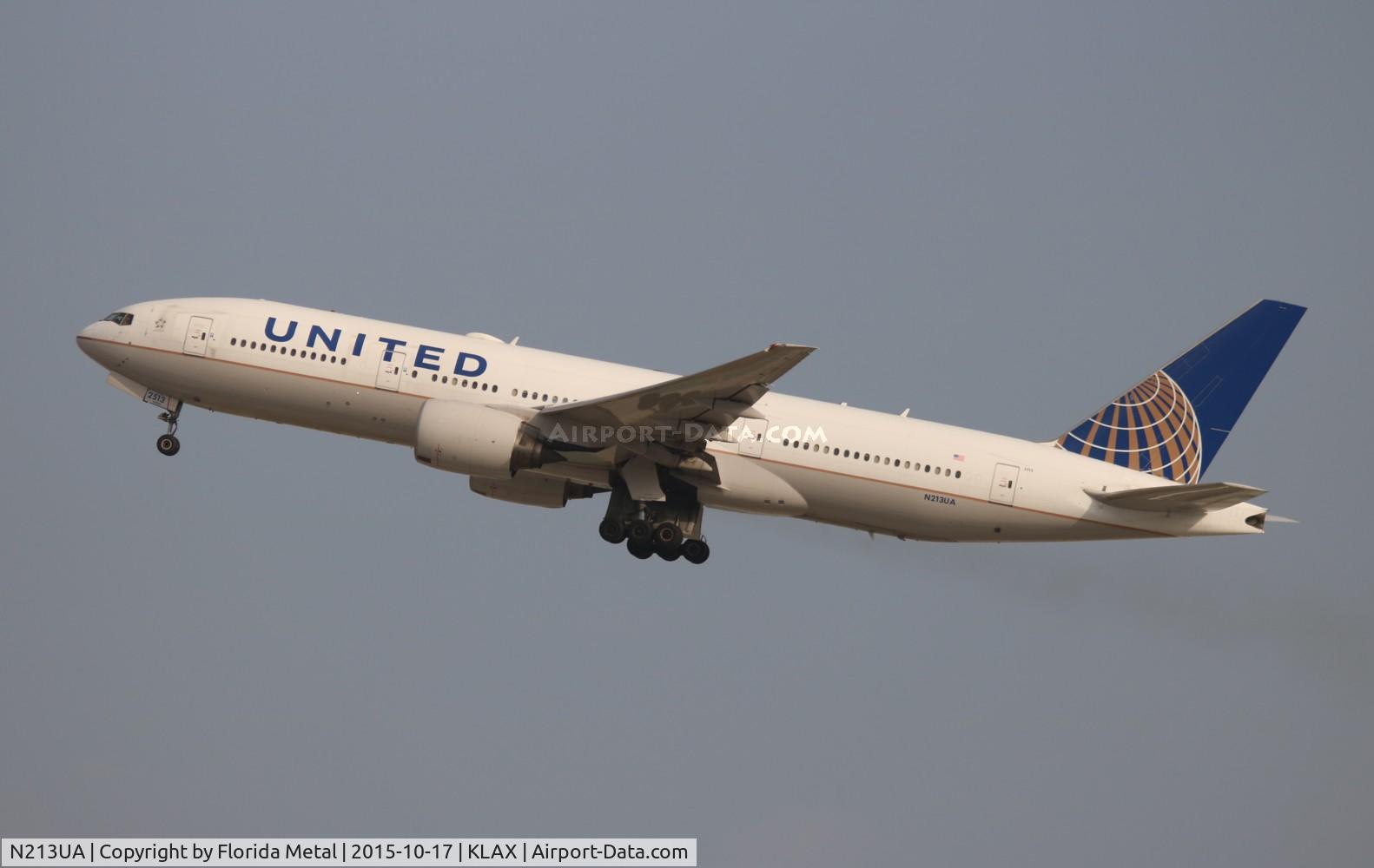 N213UA, 2000 Boeing 777-222 C/N 30219, UAL 772 zx