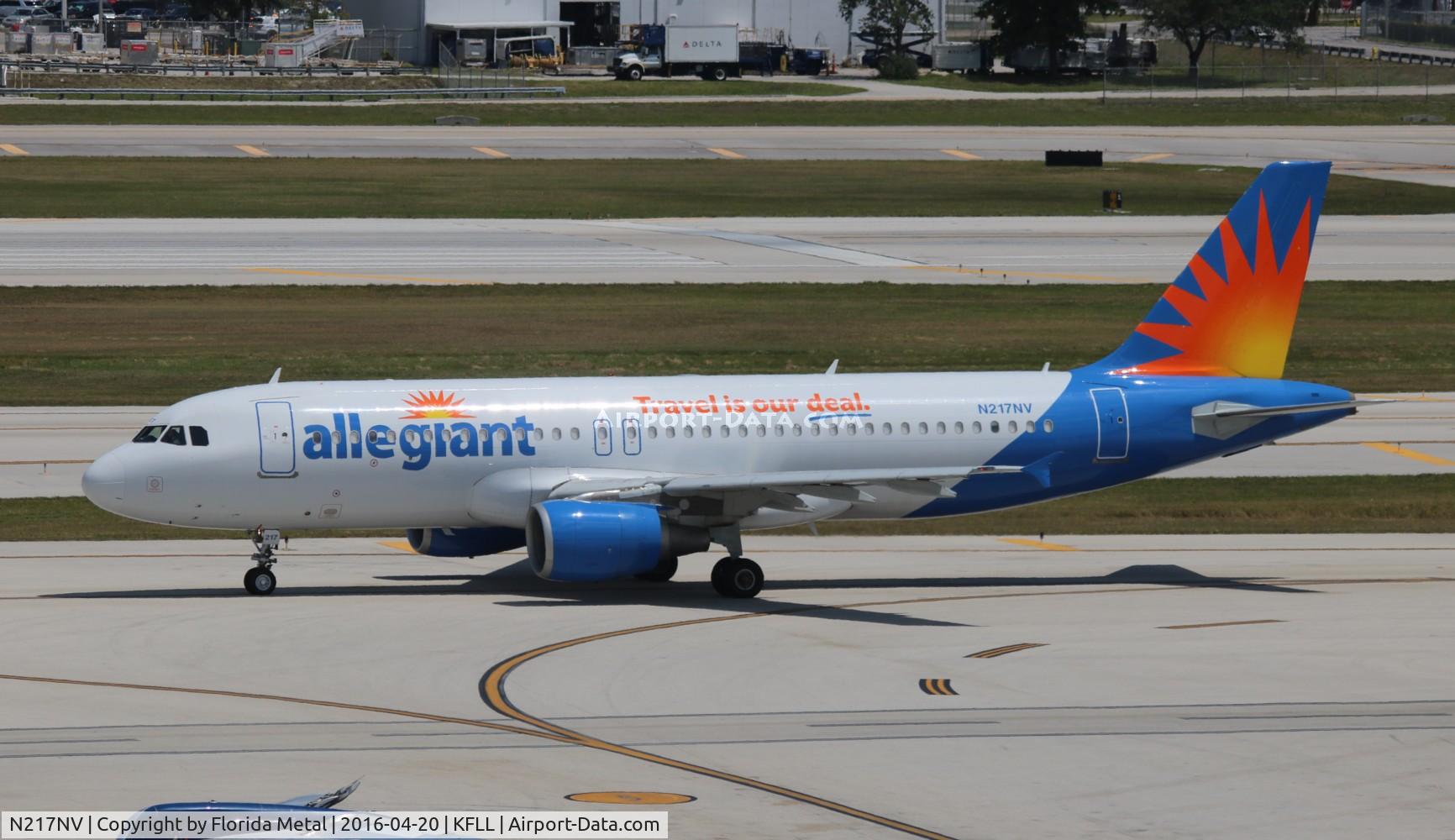 N217NV, 2000 Airbus A320-214 C/N 1347, AAY A320 zx