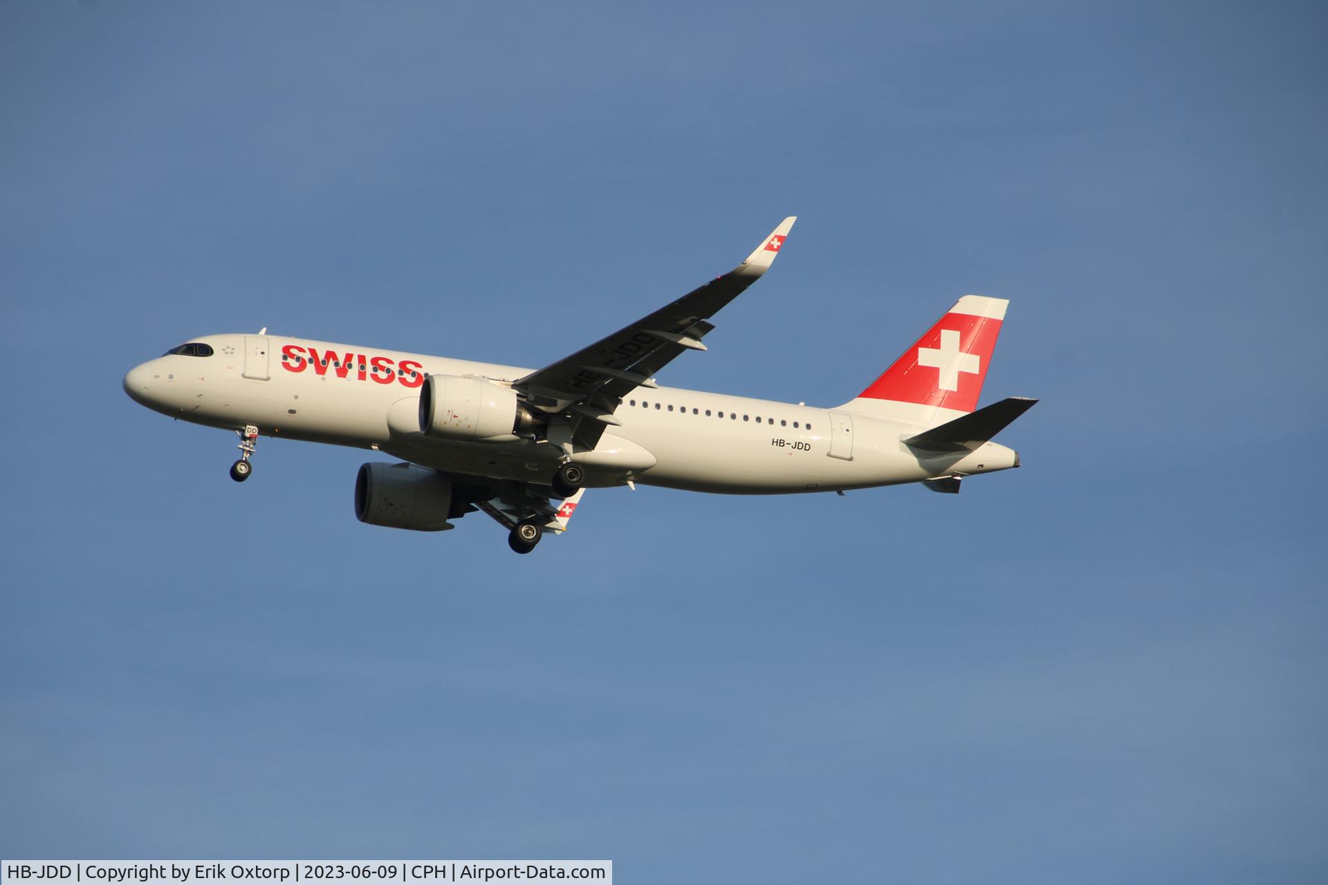 HB-JDD, 2021 Airbus A320-271N C/N 10944, HB-JDD landing rw 04R