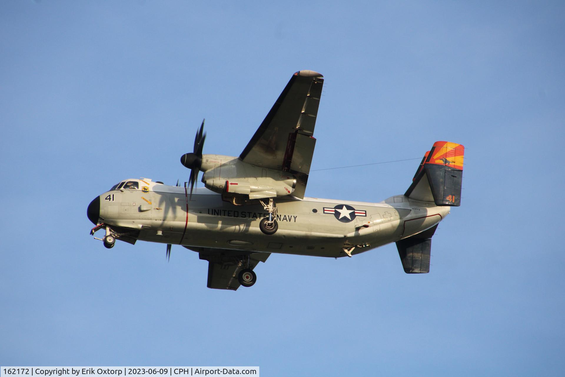 162172, Grumman C-2A Greyhound C/N 52, 162172 landing rw 04R