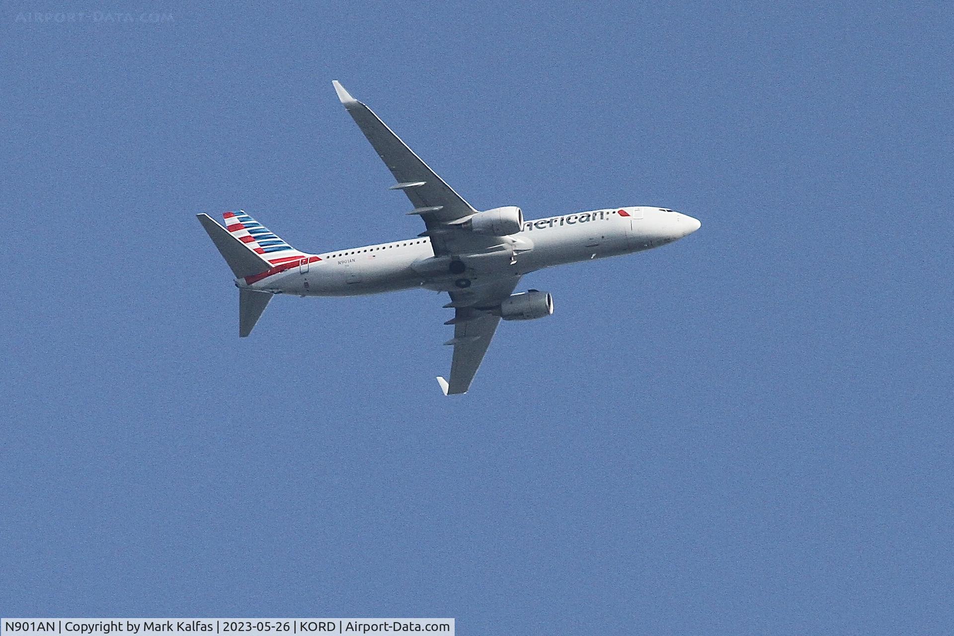 N901AN, 1999 Boeing 737-823 C/N 29503, American Airlines Boeing 737-823, N901AN AA282 MJB-ORD