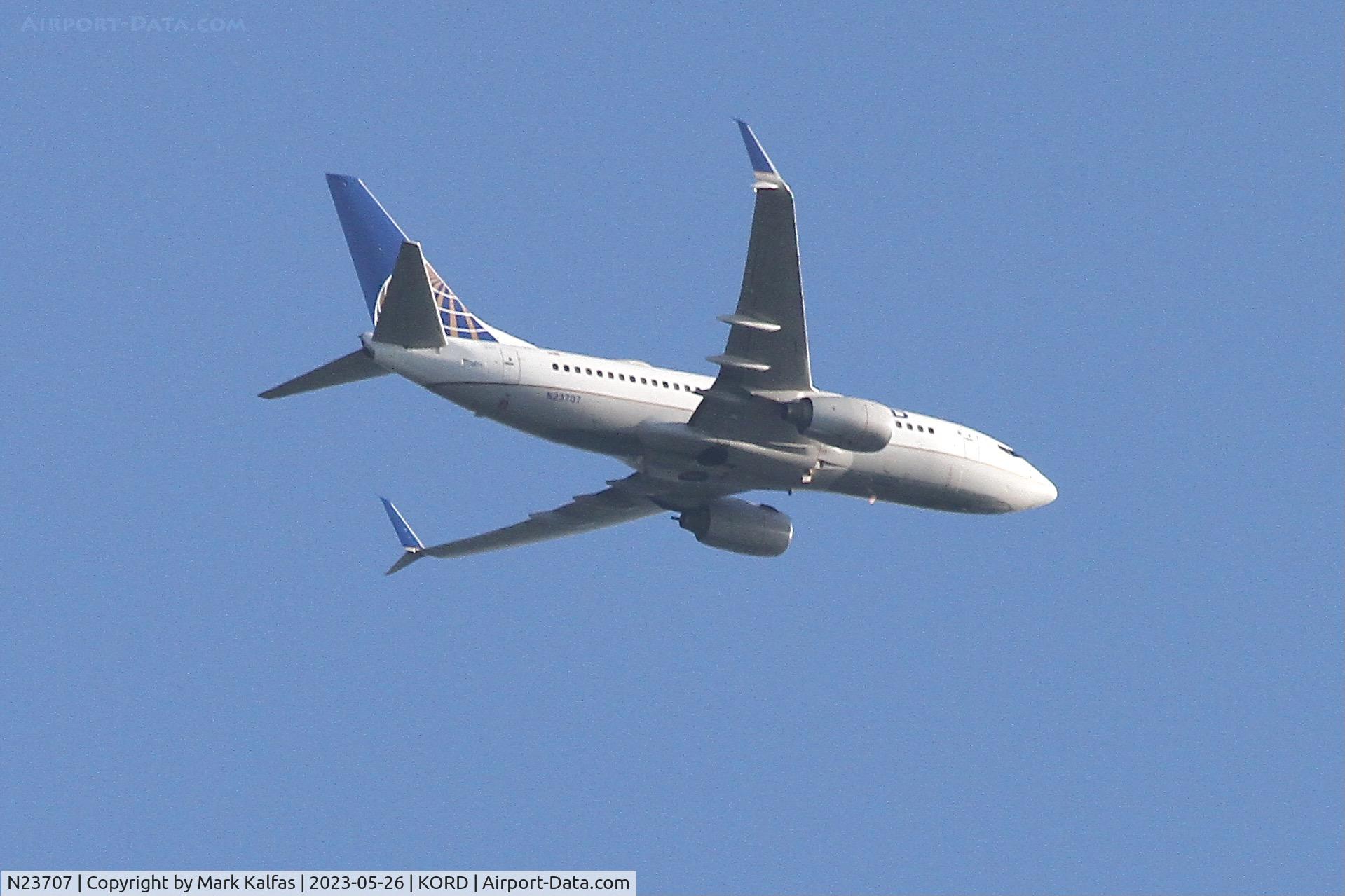 N23707, 1998 Boeing 737-724 C/N 28768, United Airlines Boeing 737-724, N23707 UA1463 IND-ORD