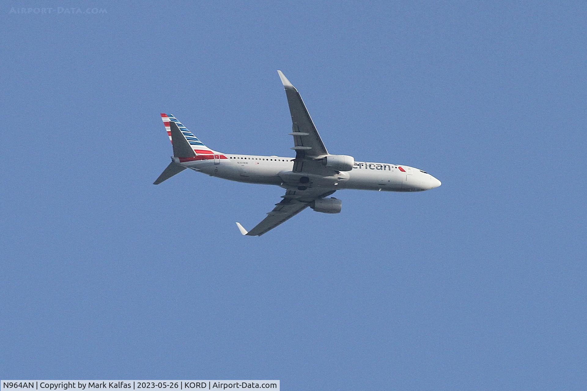 N964AN, 2001 Boeing 737-823 C/N 30093, American Airlines Boeing 737-823/B738 N964AN AA1831 PBI-ORD