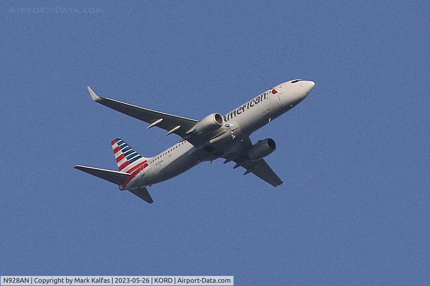 N928AN, 2000 Boeing 737-823 C/N 29528, American Airlines Boeing 737-823/B738 N928AN AA536 CLT-ORD