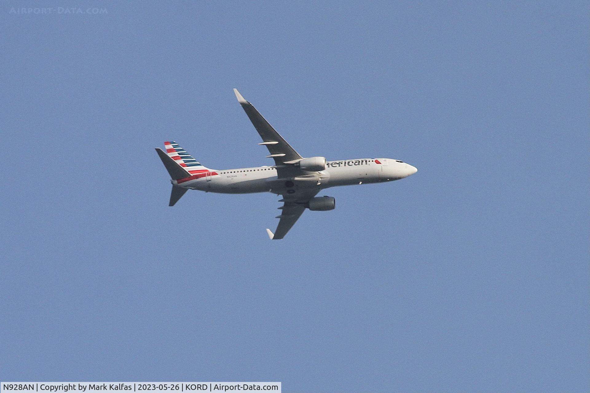 N928AN, 2000 Boeing 737-823 C/N 29528, American Airlines Boeing 737-823/B738 N928AN AA536 CLT-ORD