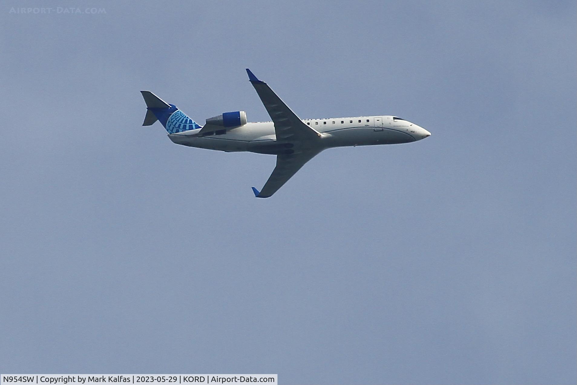 N954SW, 2003 Bombardier CRJ-200LR (CL-600-2B19) C/N 7815, SkyWest/United Express C?RJ2 N954SW SKW4644 CRW-ORD