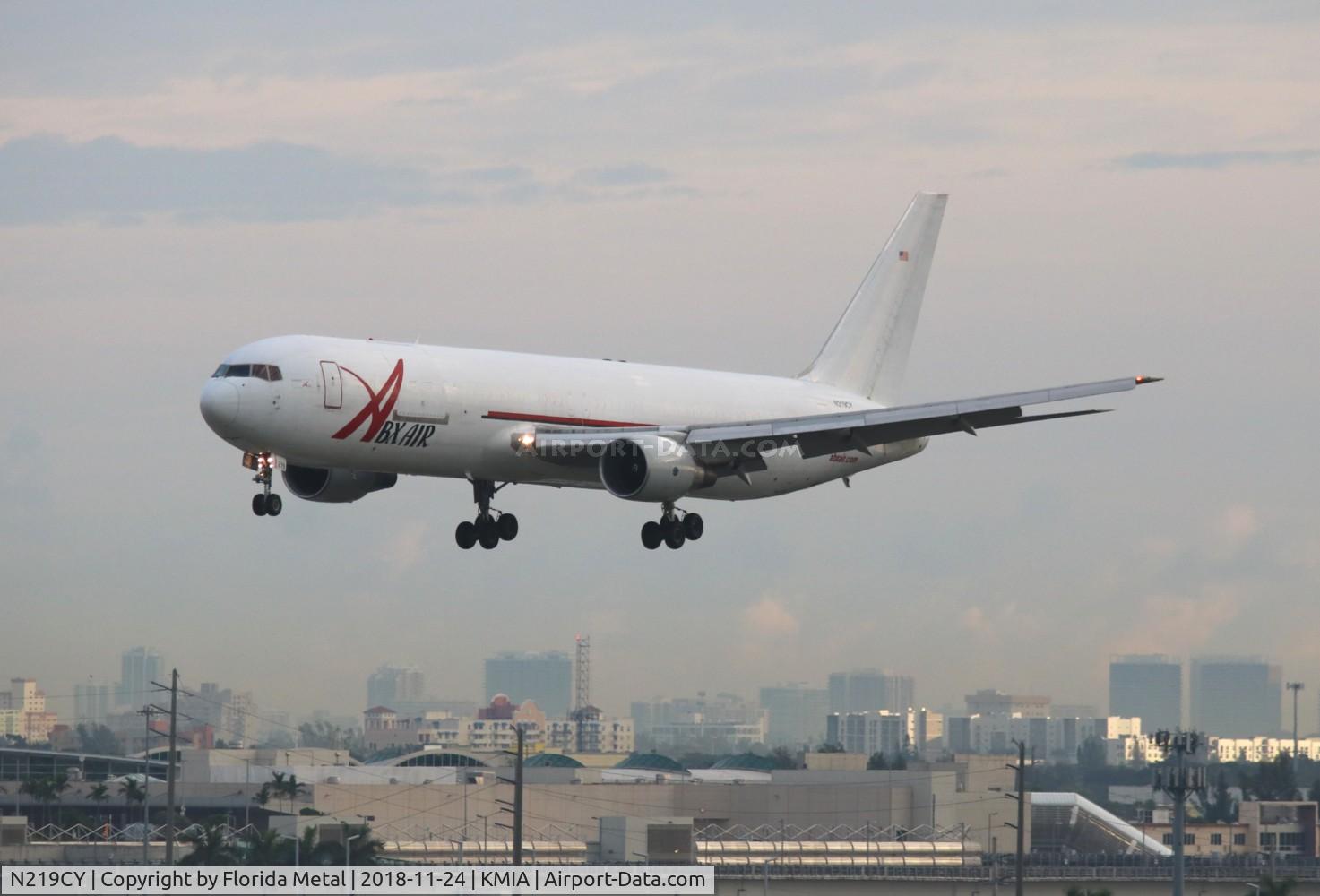 N219CY, 1989 Boeing 767-383/ER C/N 24358, ABX 763F zx