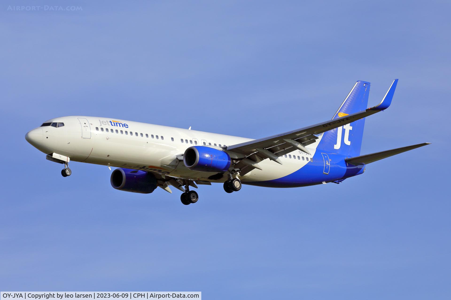 OY-JYA, 2012 Boeing 737-8KN C/N 40253, Copenhagen 9.6.2023 app ro R-04R