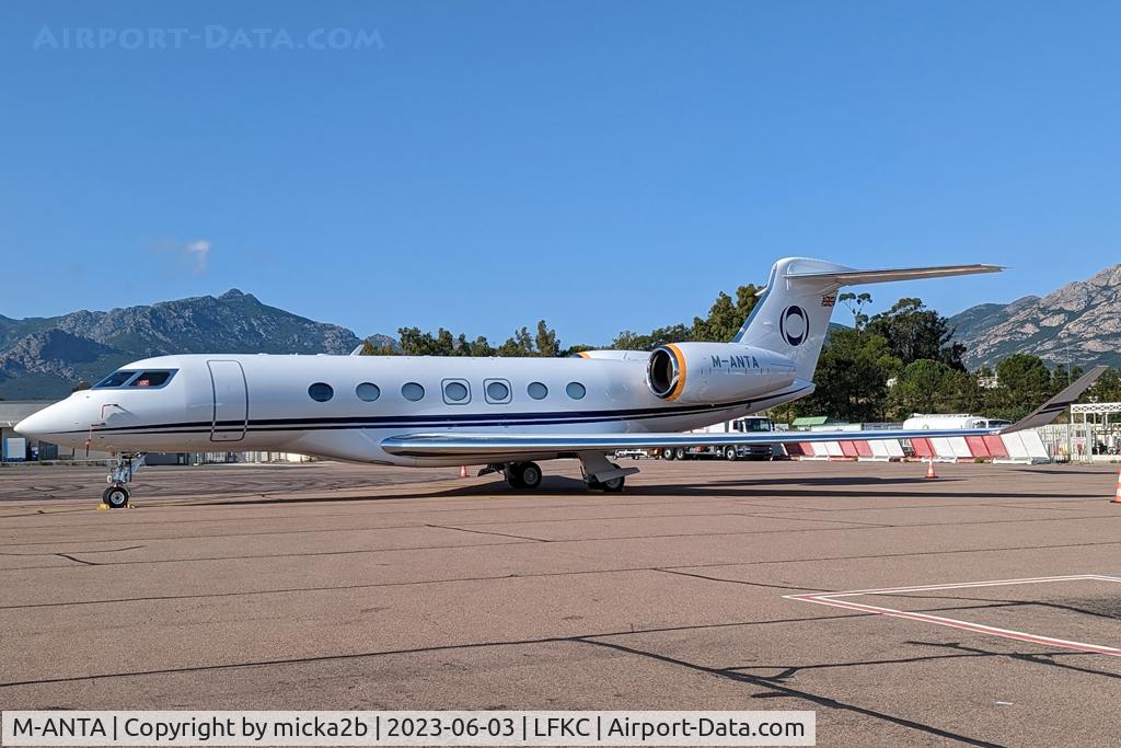 M-ANTA, 2022 Gulfstream G600 C/N 73090, Parked