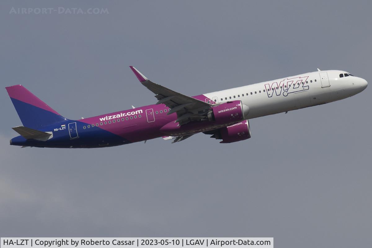 HA-LZT, 2022 Airbus A321-271NX C/N 10893, Athens Airport