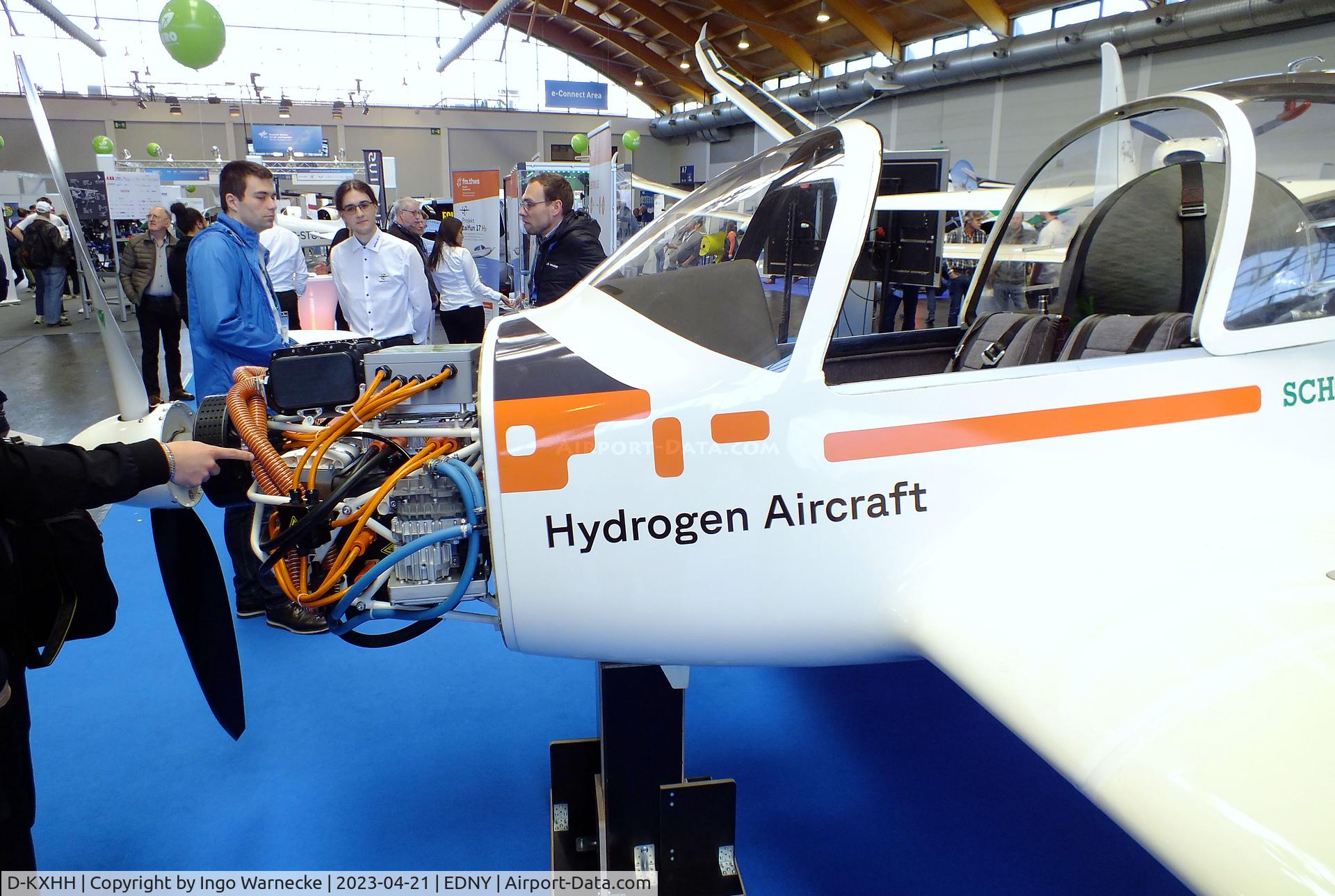 D-KXHH, Valentin / THWS Taifun 17 H2 C/N not found_D-KXHH, Valentin / THWS (Technical University of Applied Sciences Würzburg-Schweinfurt) Taifun 17 H2 with electric motor powered by fuel cell at the AERO 2023, Friedrichshafen